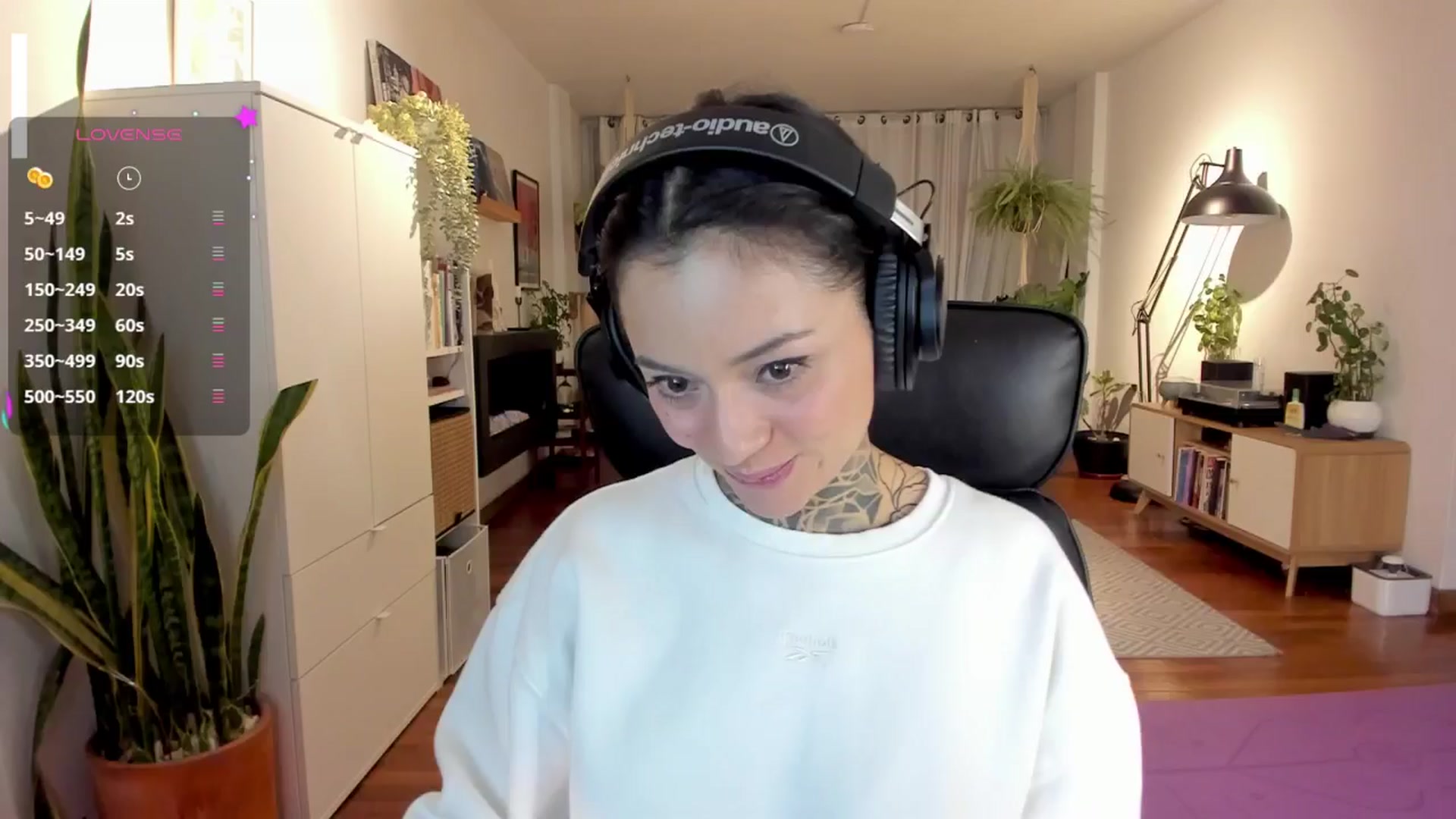 Gallery image thumbnail from Ysabeau's myfreecams stream on, 11/07/2024, 24:31 image 20 of 20