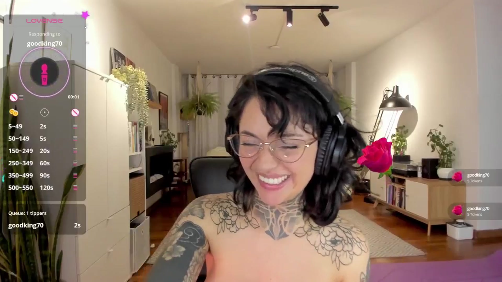 Gallery image thumbnail from Ysabeau's myfreecams stream on, 11/11/2024, 24:30 image 6 of 20