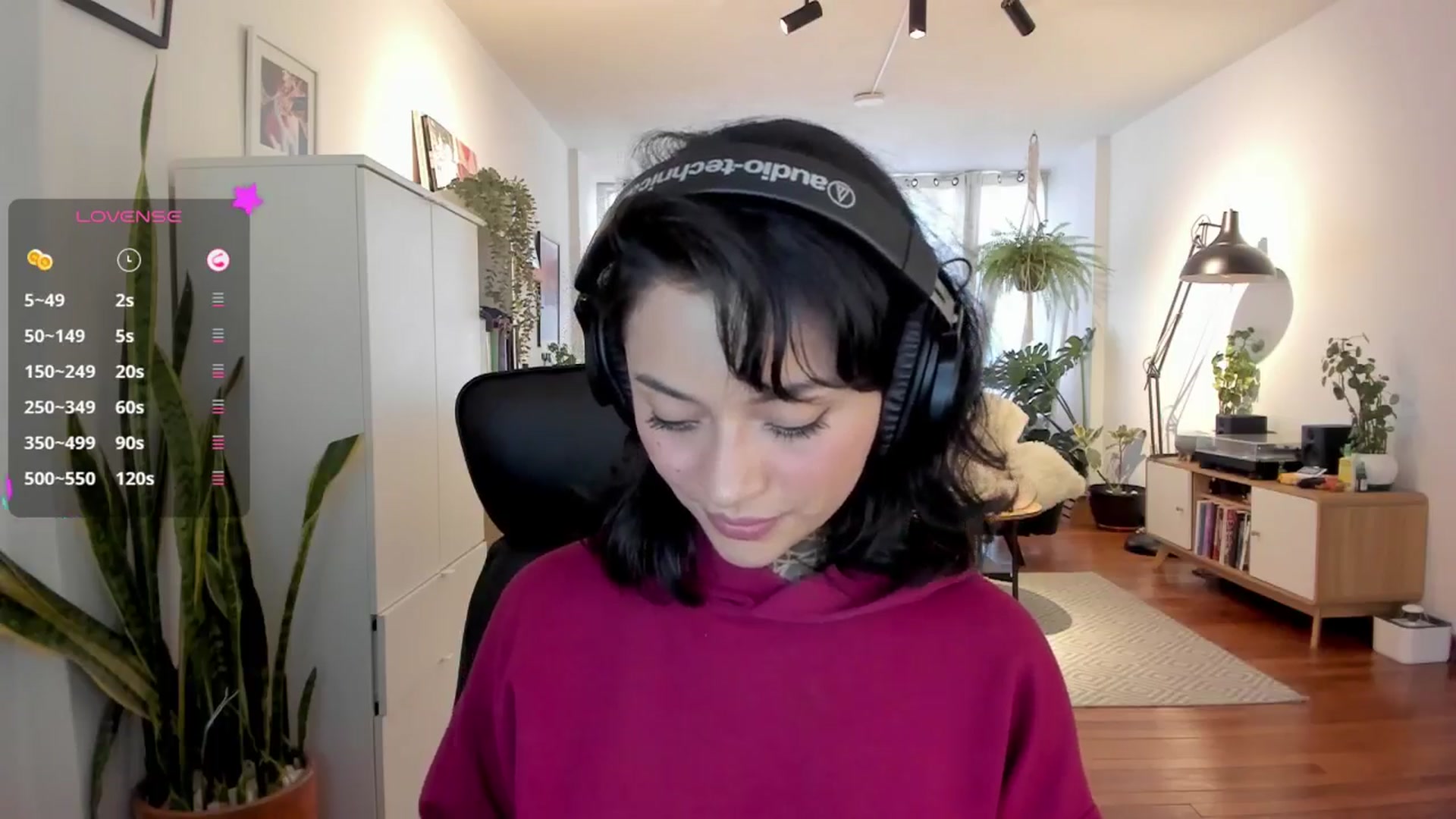 Gallery image thumbnail from Ysabeau's myfreecams stream on, 11/15/2024, 22:03 image 11 of 20