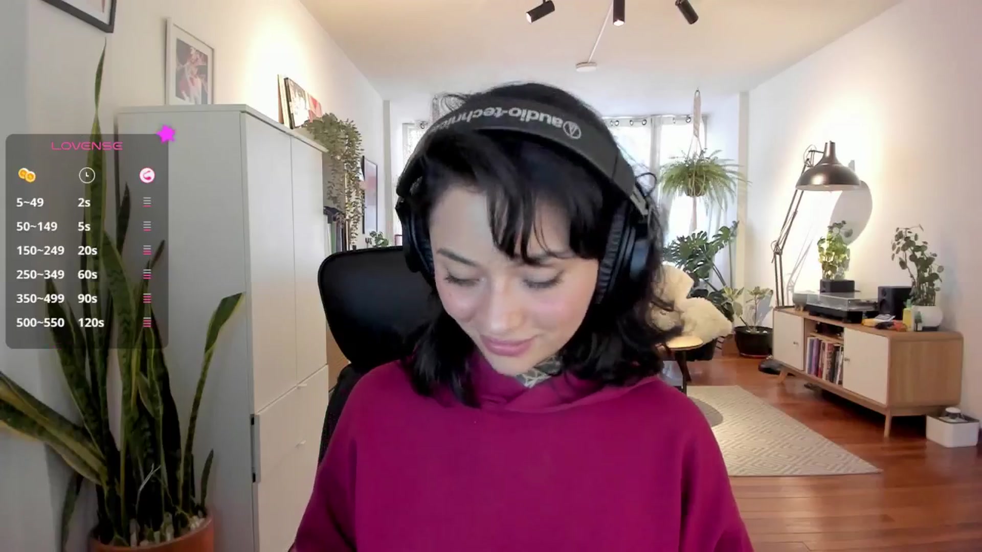 Gallery image thumbnail from Ysabeau's myfreecams stream on, 11/15/2024, 22:03 image 12 of 20