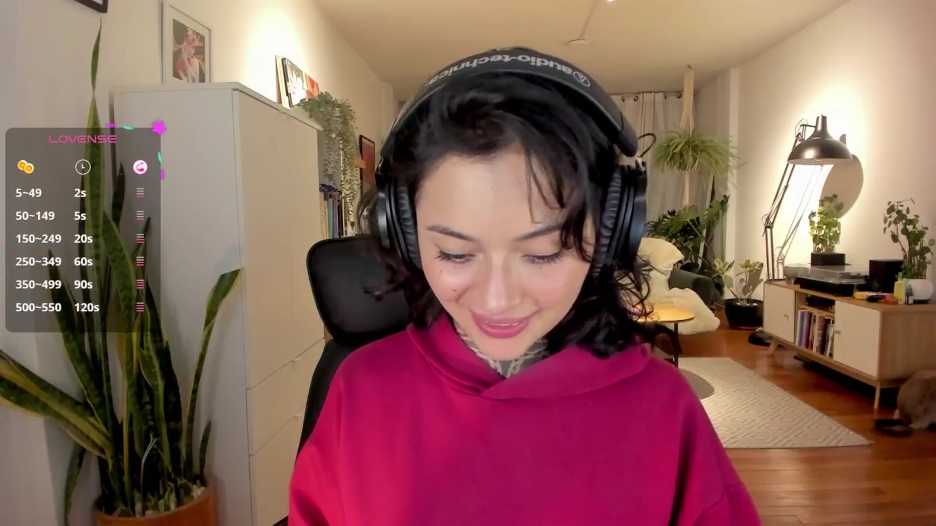 Gallery image thumbnail from Ysabeau's myfreecams stream on, 11/16/2024, 24:01 image 19 of 20