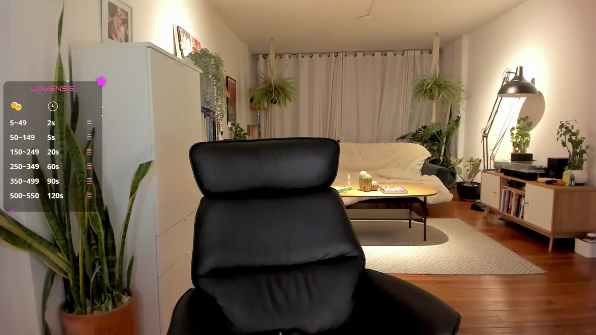 Gallery image thumbnail from Ysabeau's myfreecams stream on, 11/16/2024, 01:09 image 2 of 20