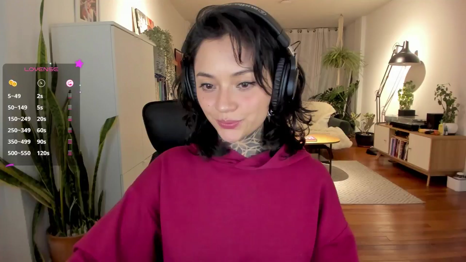Gallery image thumbnail from Ysabeau's myfreecams stream on, 11/16/2024, 01:09 image 6 of 20