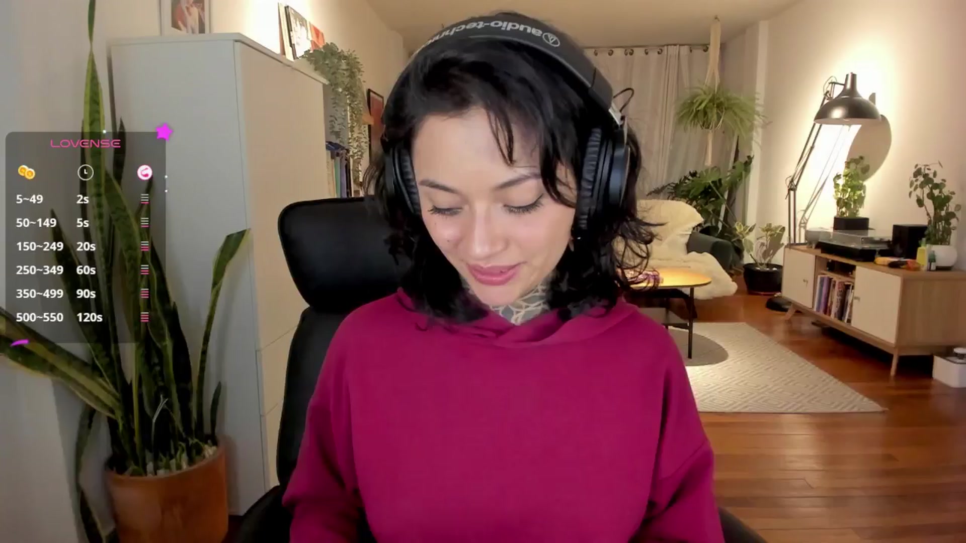 Gallery image thumbnail from Ysabeau's myfreecams stream on, 11/16/2024, 01:09 image 11 of 20