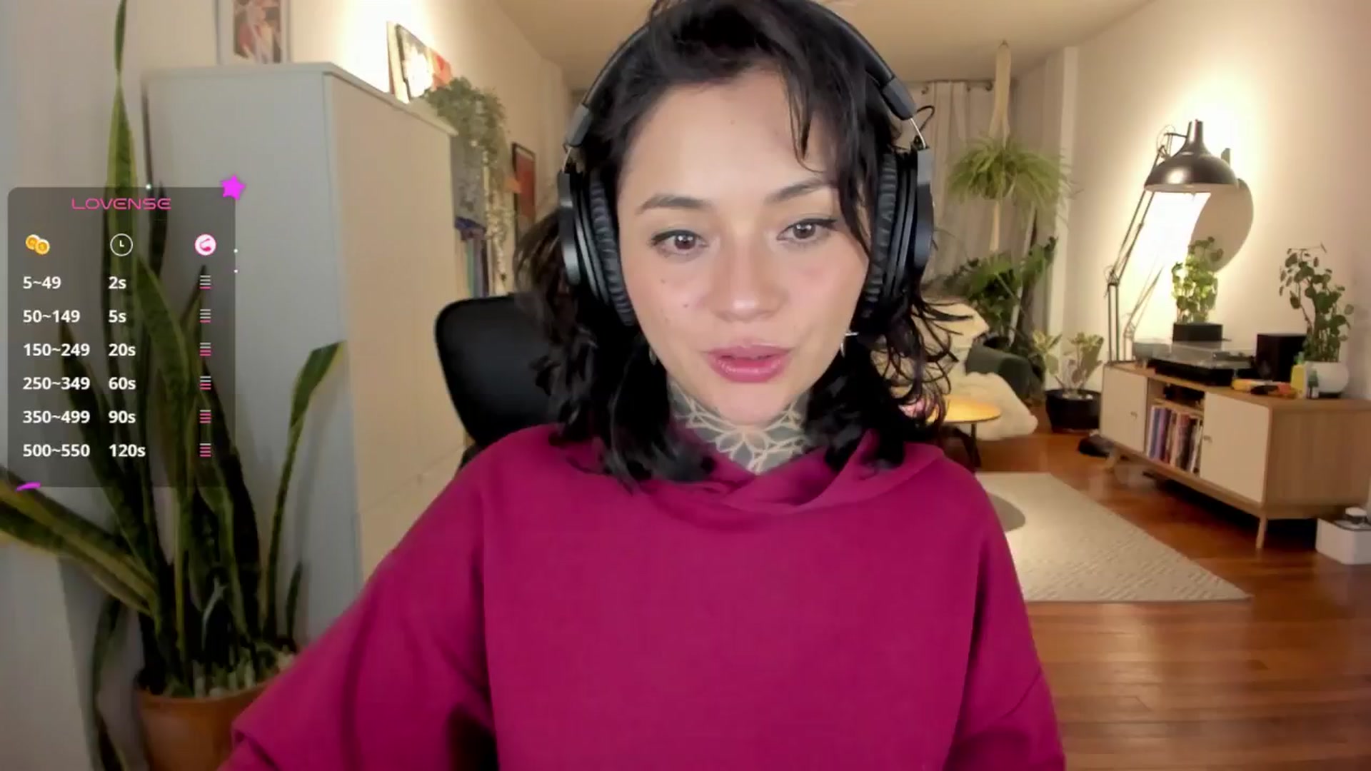 Gallery image thumbnail from Ysabeau's myfreecams stream on, 11/16/2024, 01:09 image 5 of 20