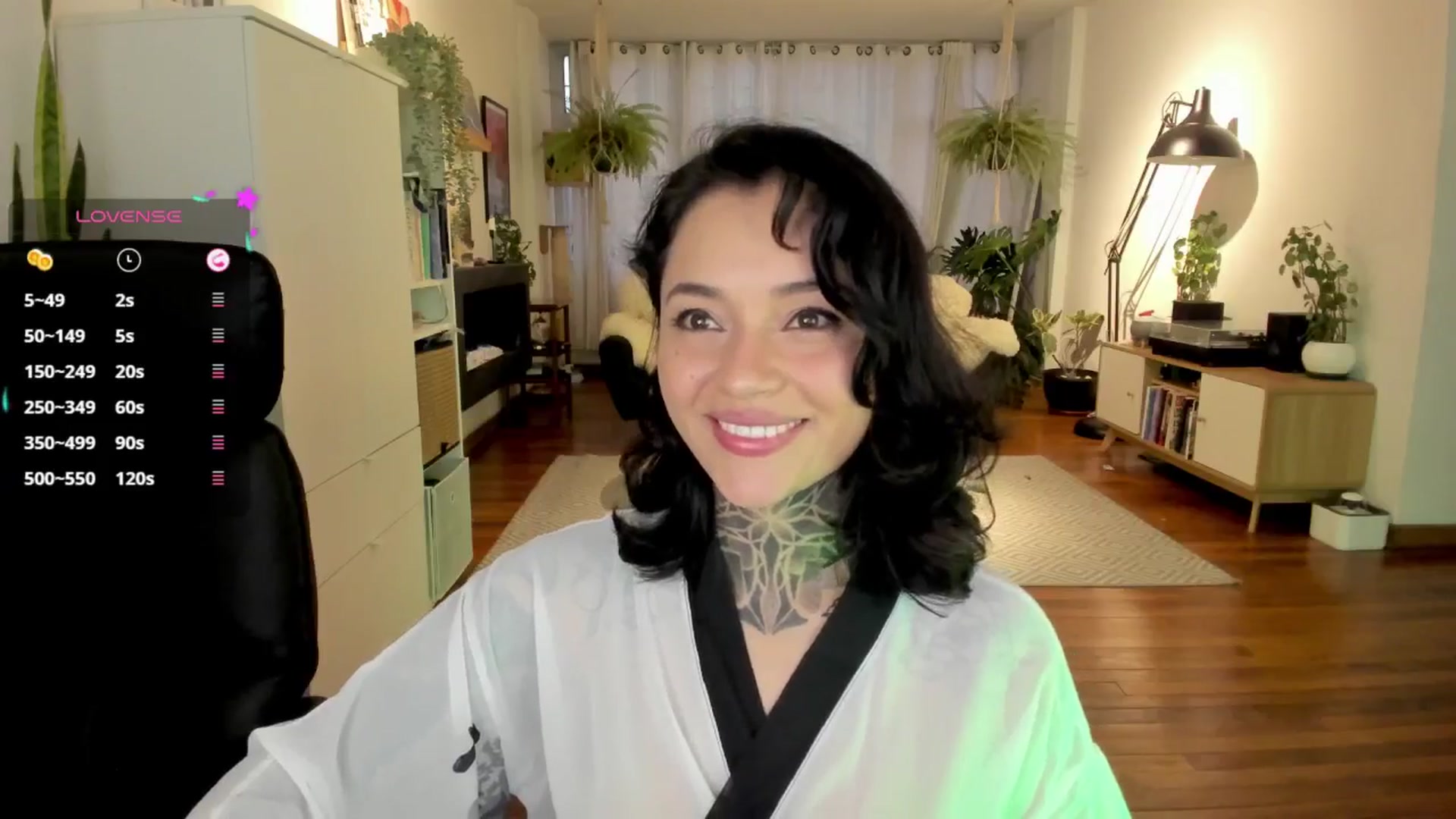 Gallery image thumbnail from Ysabeau's myfreecams stream on, 11/19/2024, 23:50 image 3 of 20