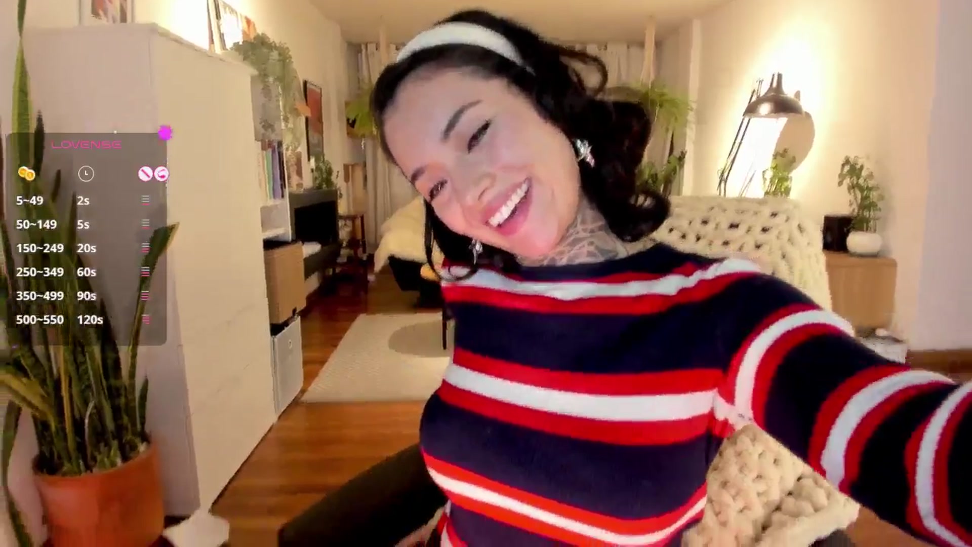 Gallery image thumbnail from Ysabeau's myfreecams stream on, 11/20/2024, 23:33 image 11 of 20