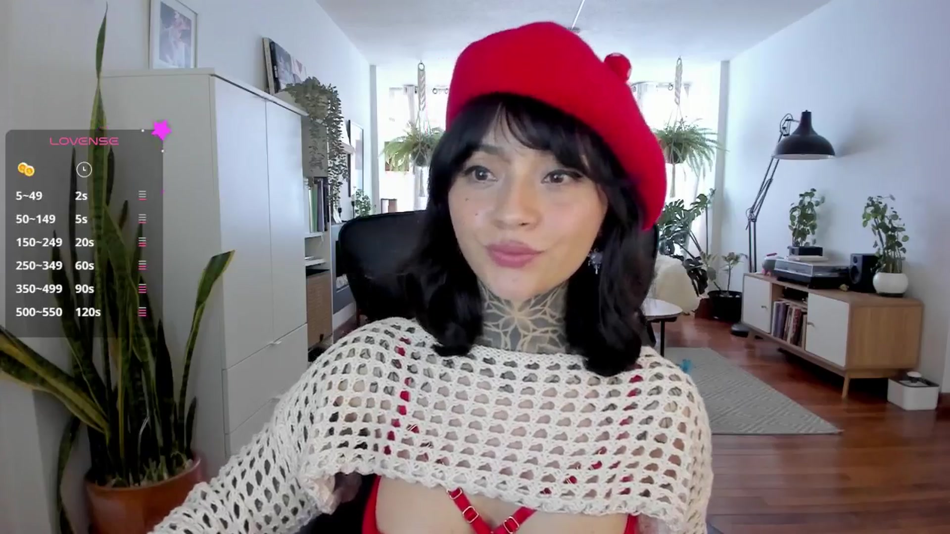 Gallery image thumbnail from Ysabeau's myfreecams stream on, 11/21/2024, 23:43 image 4 of 20