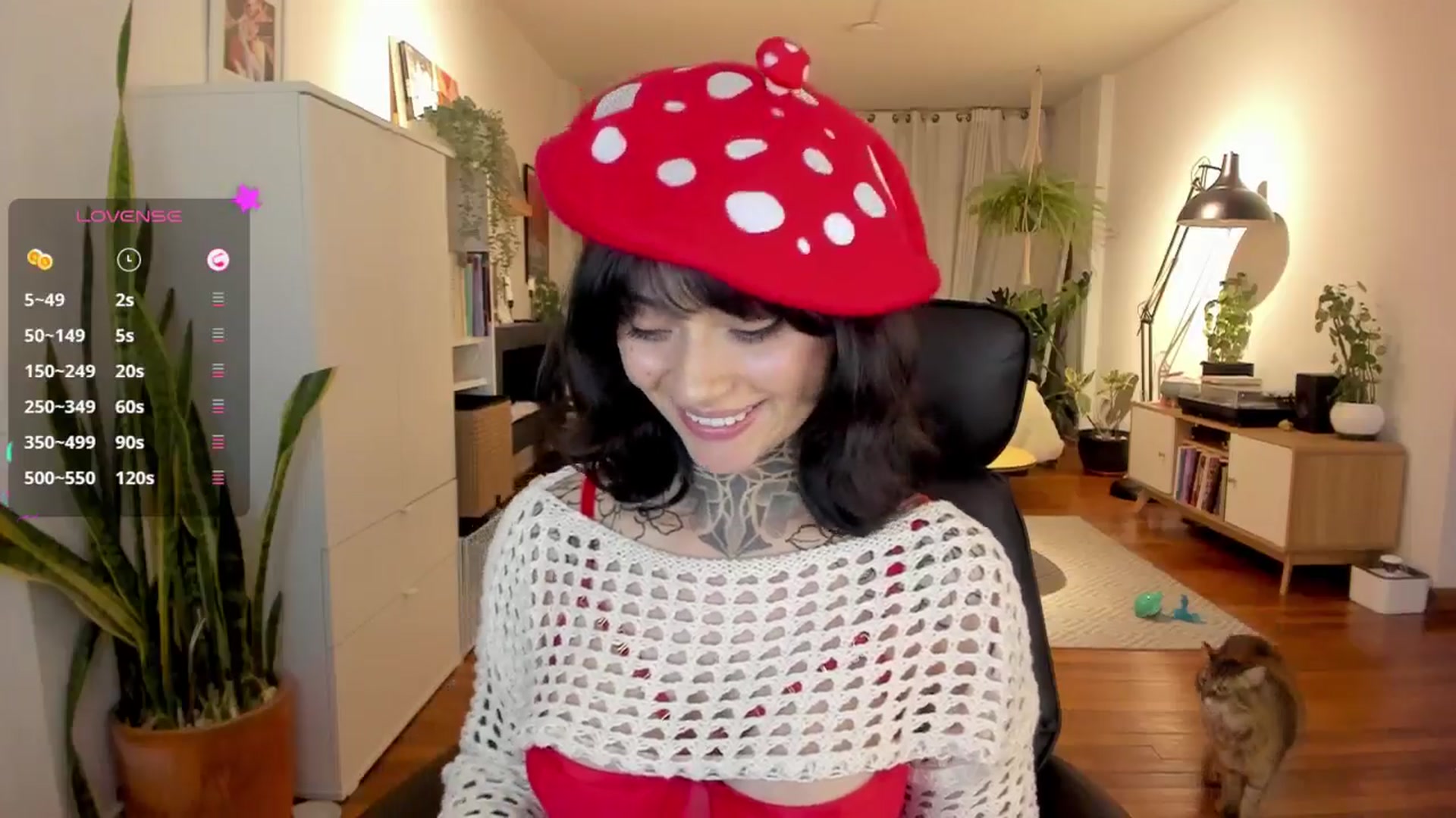 Gallery image thumbnail from Ysabeau's myfreecams stream on, 11/21/2024, 23:43 image 17 of 20