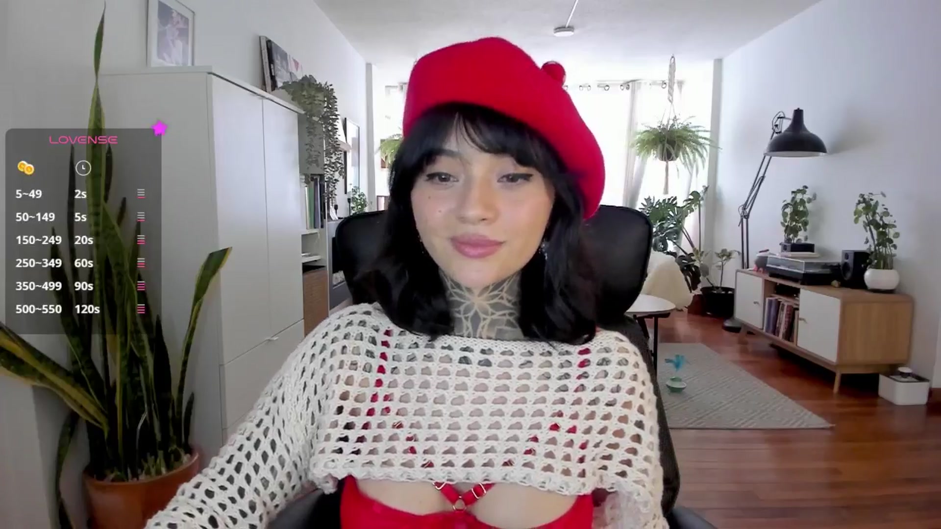 Gallery image thumbnail from Ysabeau's myfreecams stream on, 11/21/2024, 23:43 image 6 of 20