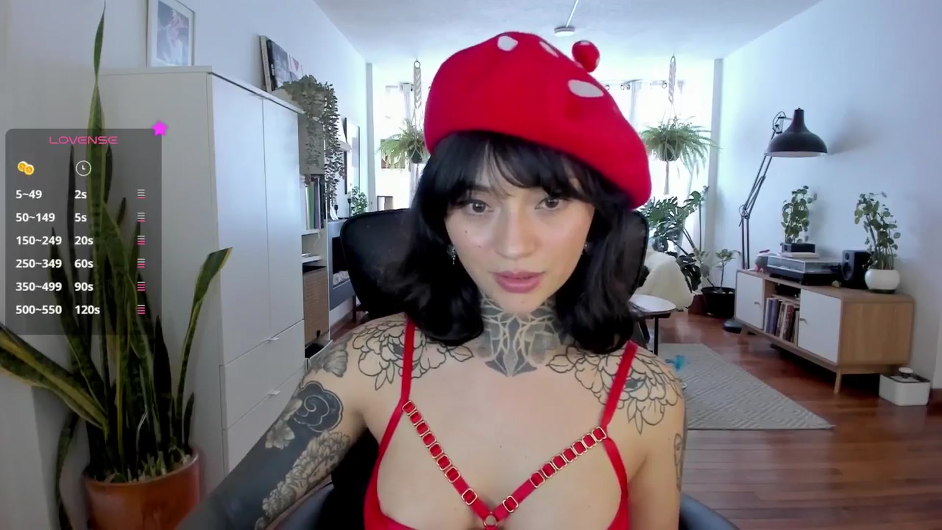 Gallery image thumbnail from Ysabeau's myfreecams stream on, 11/21/2024, 23:43 image 2 of 20