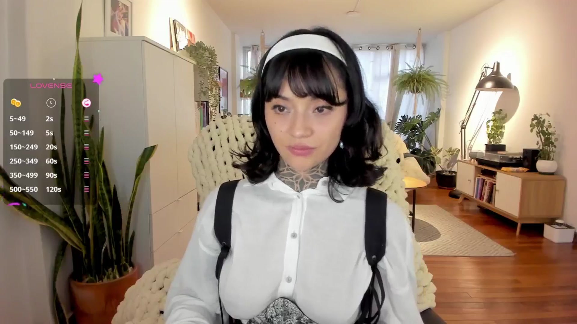 Gallery image thumbnail from Ysabeau's myfreecams stream on, 11/22/2024, 21:53 image 8 of 20