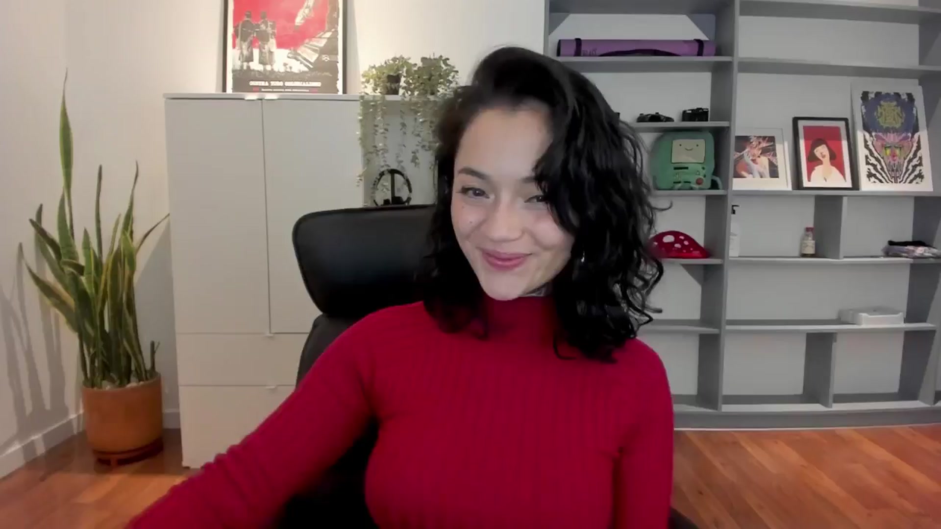 Gallery image thumbnail from Ysabeau's myfreecams stream on, 12/10/2024, 24:12 image 12 of 20