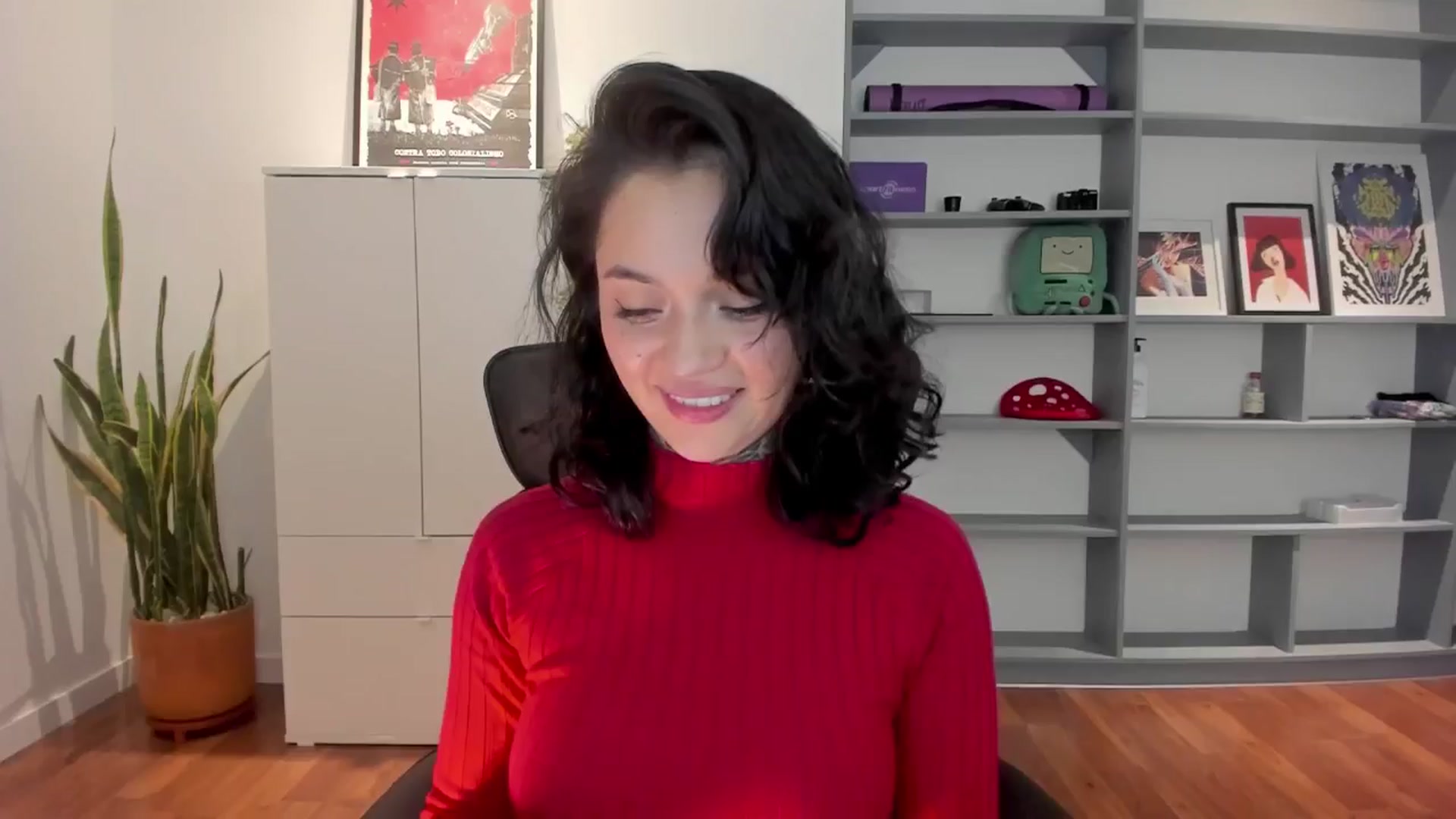 Gallery image thumbnail from Ysabeau's myfreecams stream on, 12/10/2024, 24:12 image 7 of 20