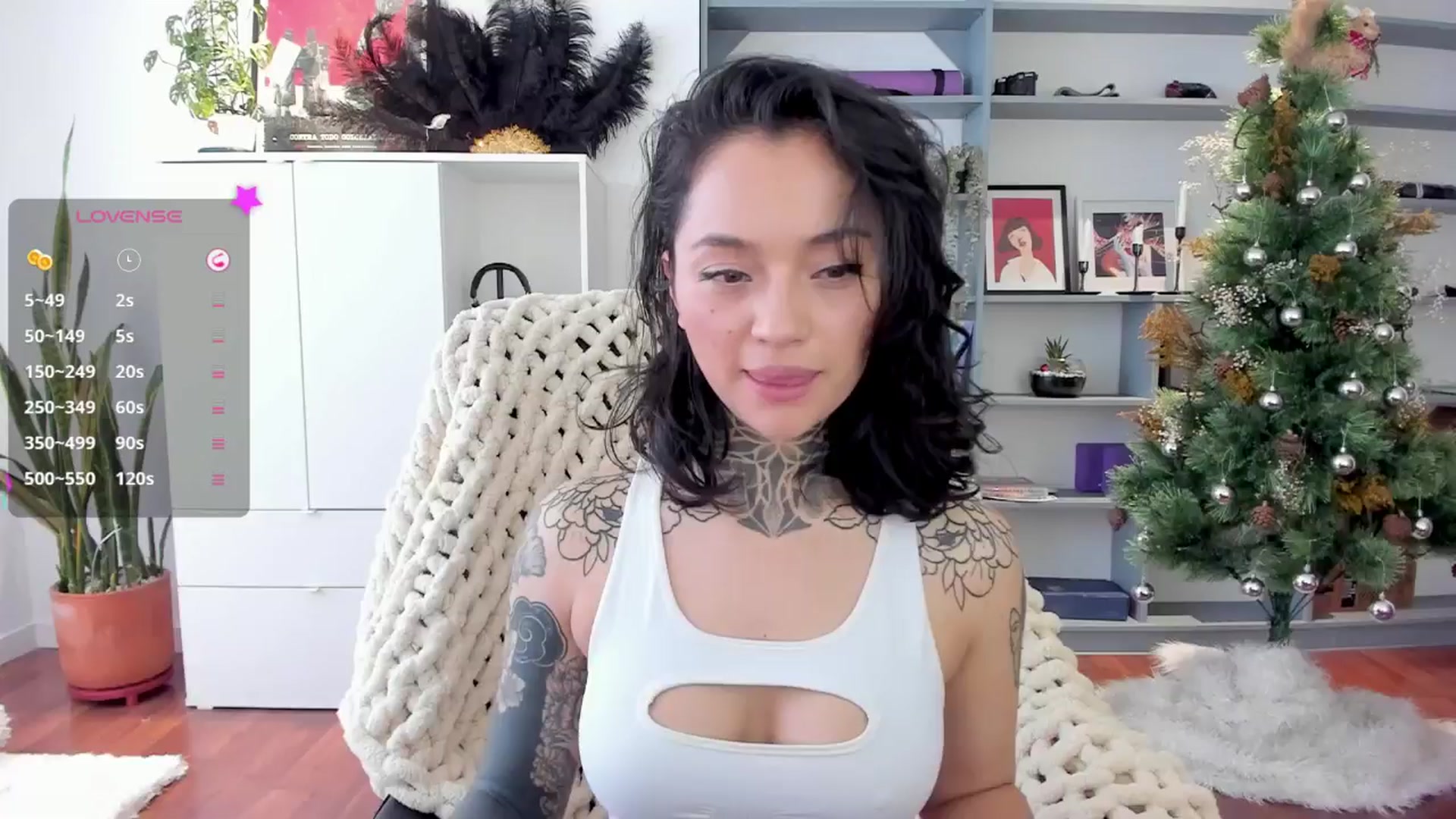Gallery image thumbnail from Ysabeau's myfreecams stream on, 12/28/2024, 16:42 image 1 of 20