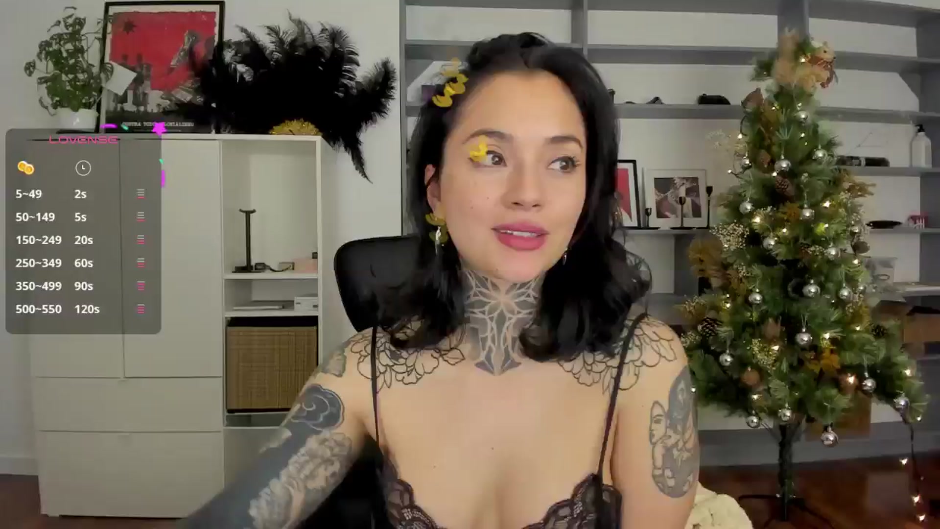 Gallery image thumbnail from Ysabeau's myfreecams stream on, 01/03/2025, 23:25 image 6 of 20