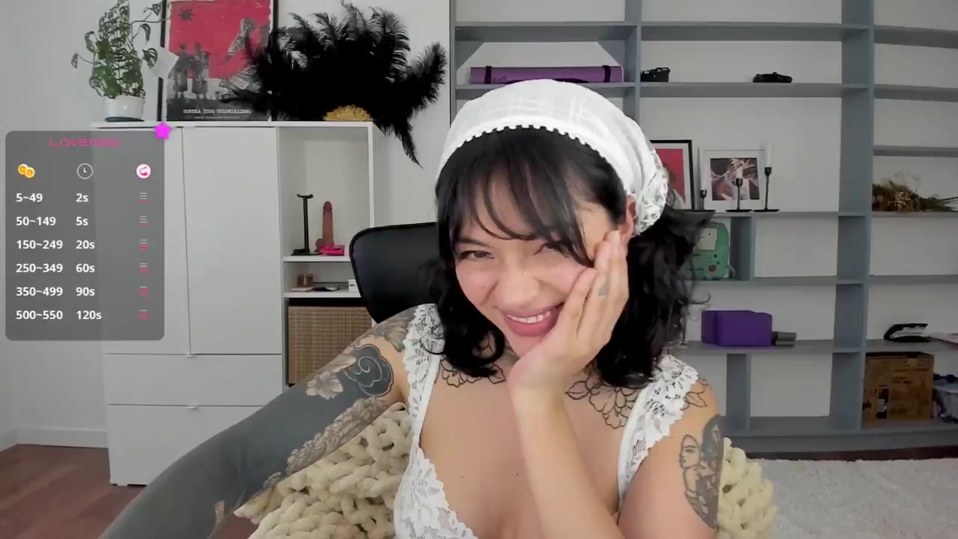 Gallery image thumbnail from Ysabeau's myfreecams stream on, 01/07/2025, 21:21 image 12 of 20