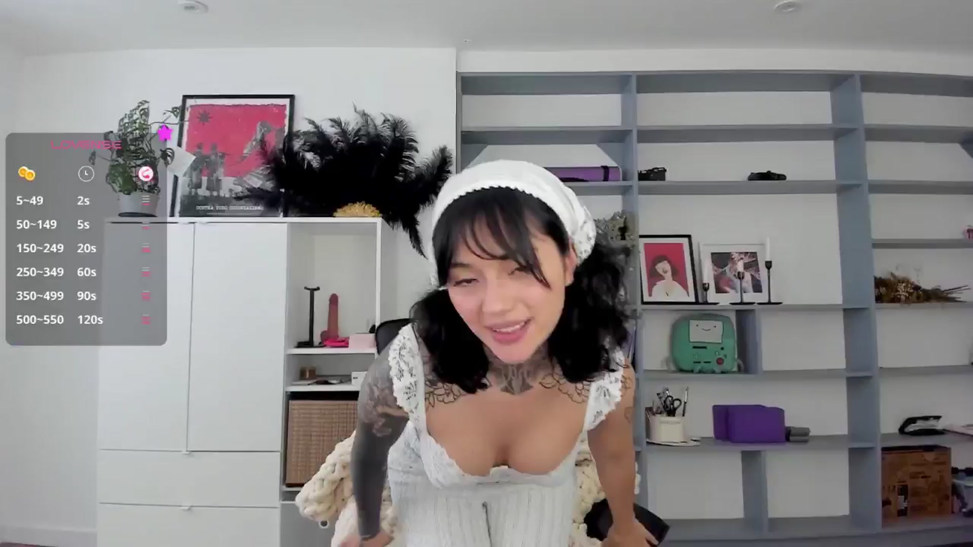 Gallery image thumbnail from Ysabeau's myfreecams stream on, 01/07/2025, 21:21 image 2 of 20