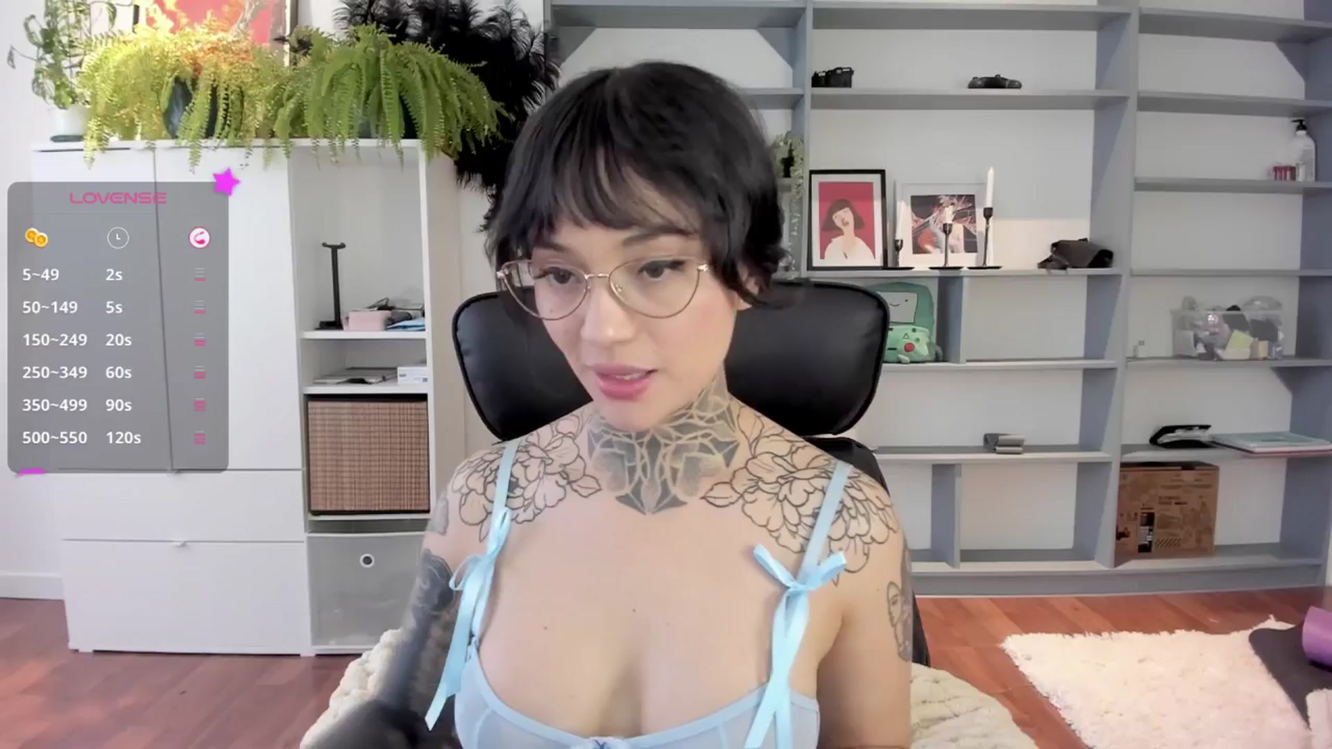 Gallery image thumbnail from Ysabeau's myfreecams stream on, 01/11/2025, 17:59 image 2 of 20
