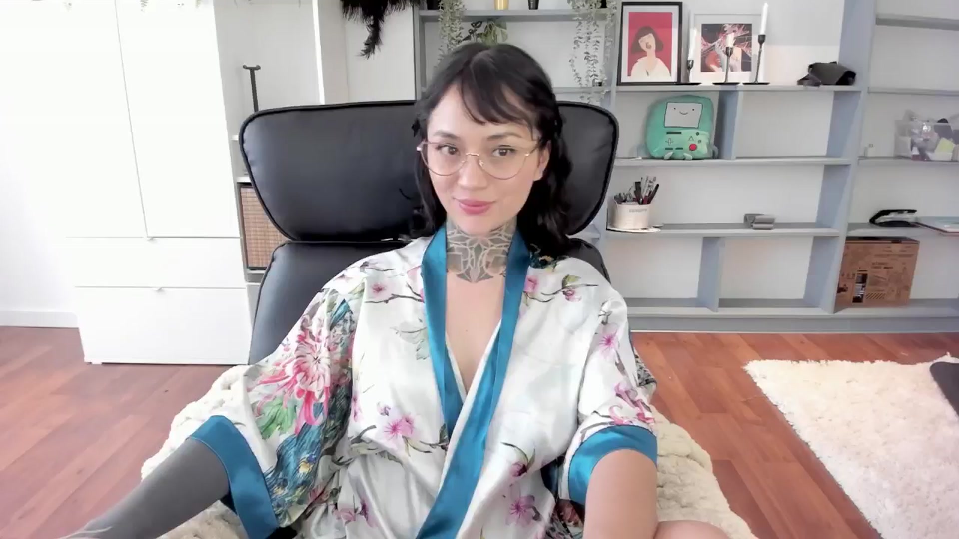 Gallery image thumbnail from Ysabeau's myfreecams stream on, 01/11/2025, 18:43 image 16 of 20