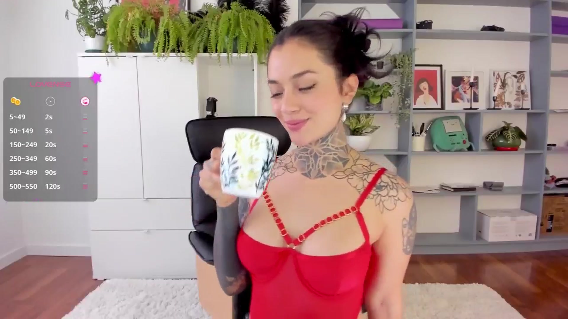 Gallery image thumbnail from Ysabeau's myfreecams stream on, 01/18/2025, 17:39 image 13 of 20