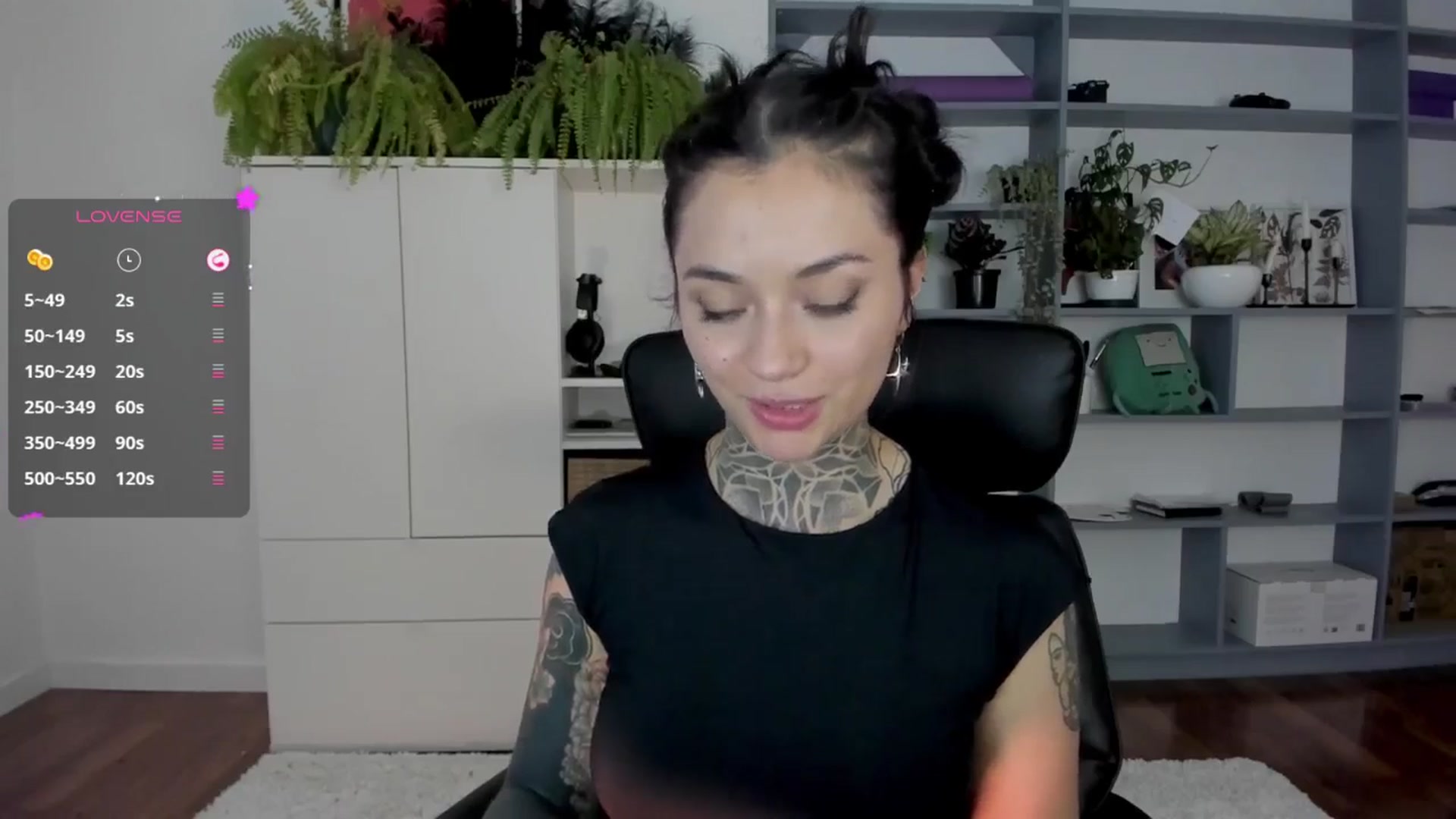 Gallery image thumbnail from Ysabeau's myfreecams stream on, 01/19/2025, 24:08 image 11 of 20