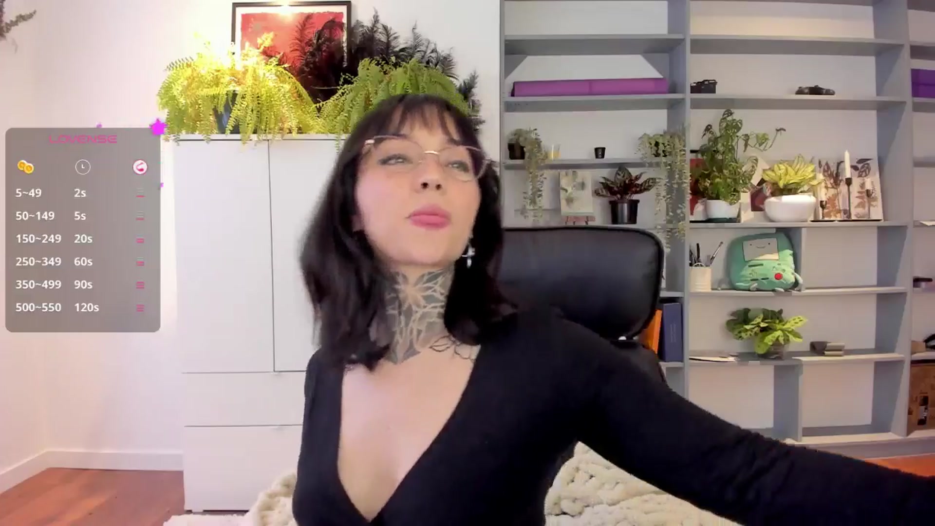 Gallery image thumbnail from Ysabeau's myfreecams stream on, 01/22/2025, 22:04 image 8 of 20