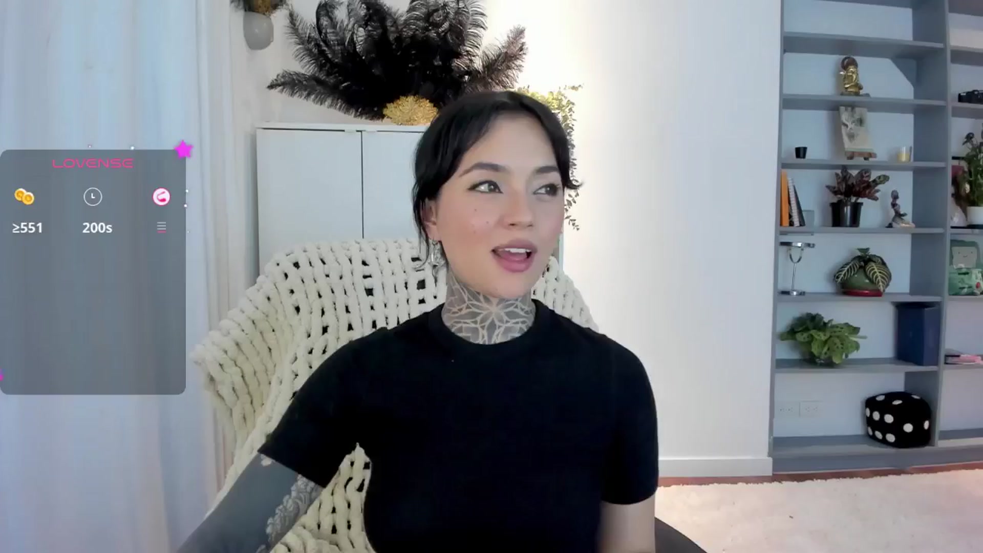 Gallery image thumbnail from Ysabeau's myfreecams stream on, 01/25/2025, 24:02 image 4 of 20