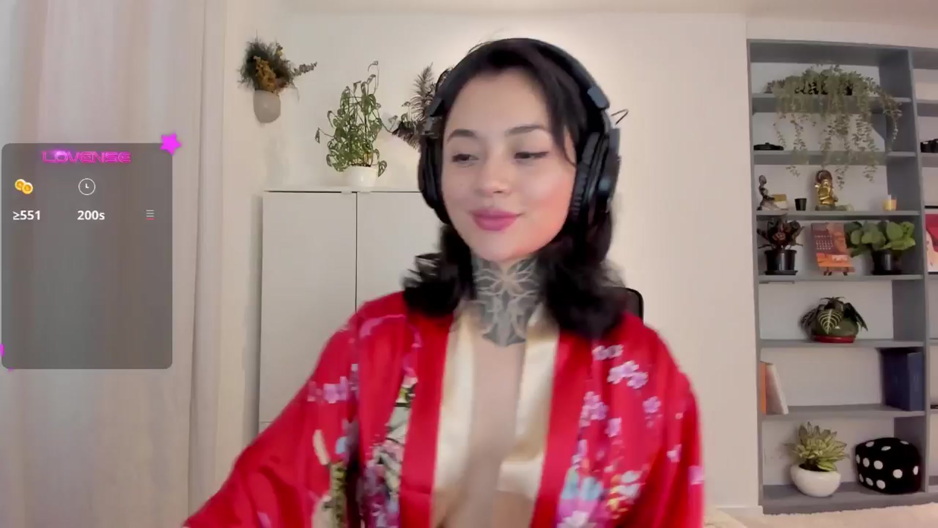 Gallery image thumbnail from Ysabeau's myfreecams stream on, 02/06/2025, 02:03 image 10 of 20
