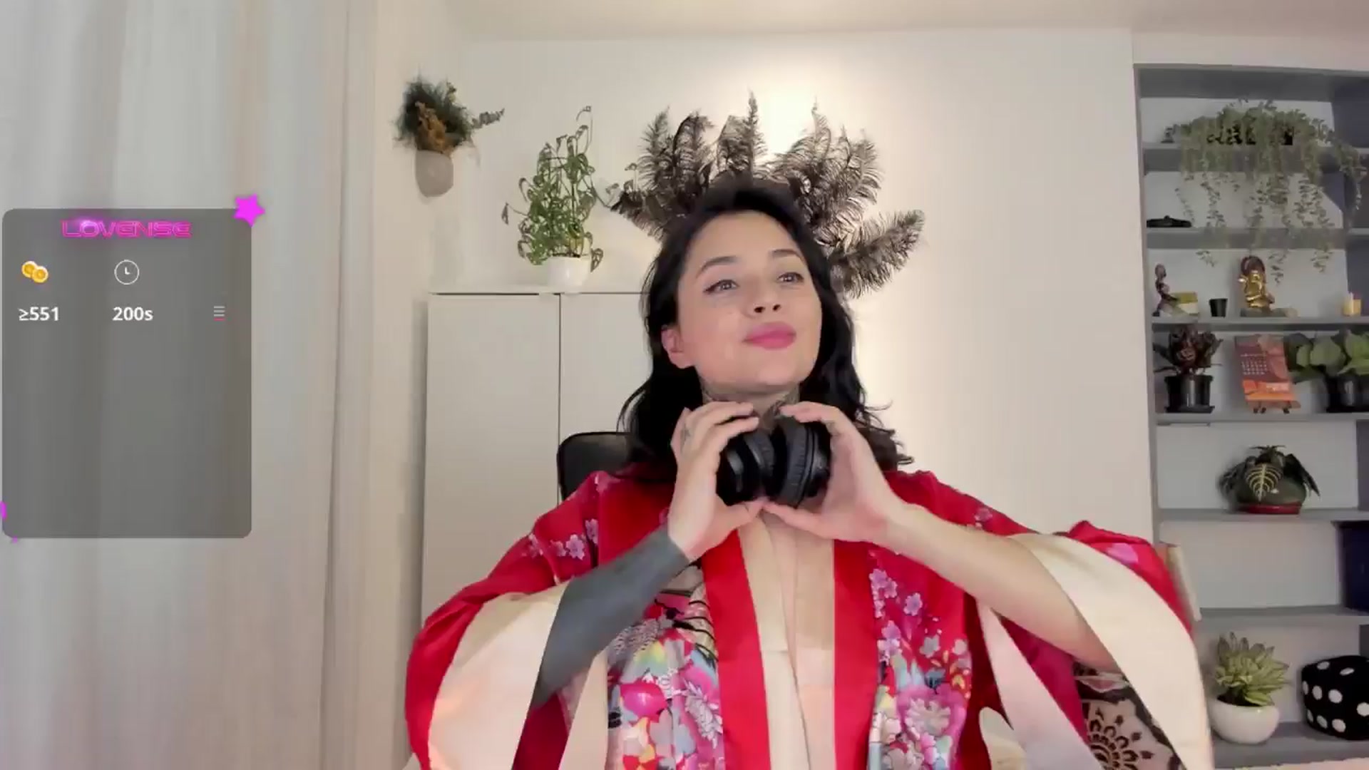 Gallery image thumbnail from Ysabeau's myfreecams stream on, 02/06/2025, 02:03 image 16 of 20