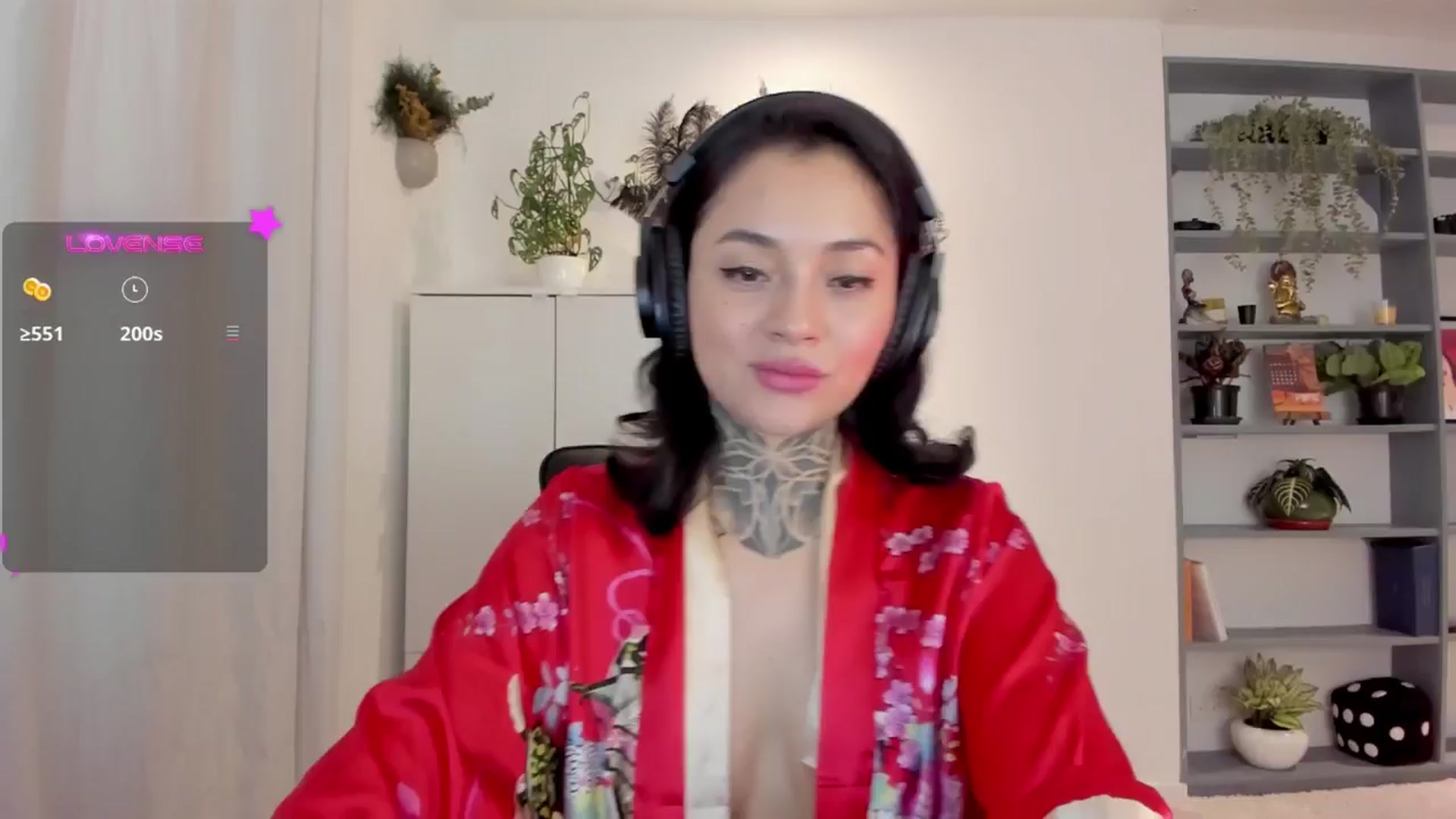 Gallery image thumbnail from Ysabeau's myfreecams stream on, 02/06/2025, 02:03 image 13 of 20