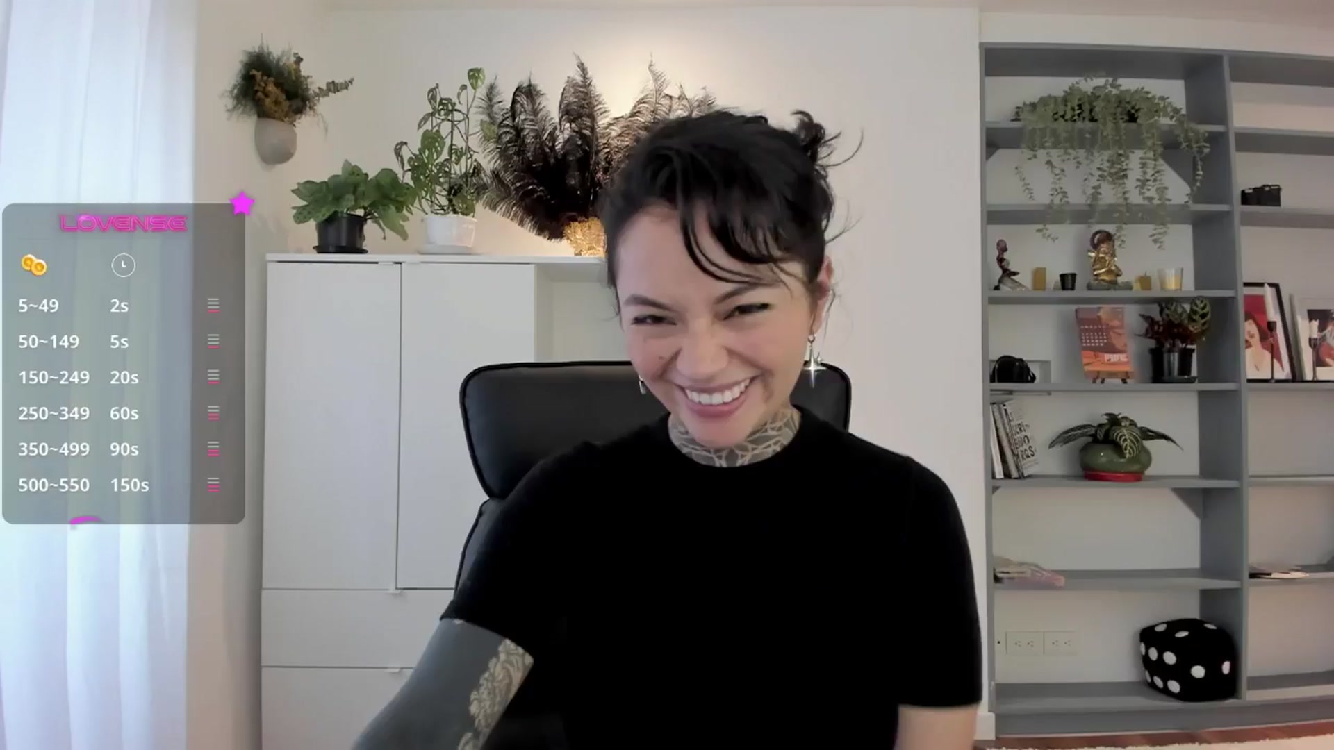 Gallery image thumbnail from Ysabeau's myfreecams stream on, 02/26/2025, 23:00 image 5 of 20