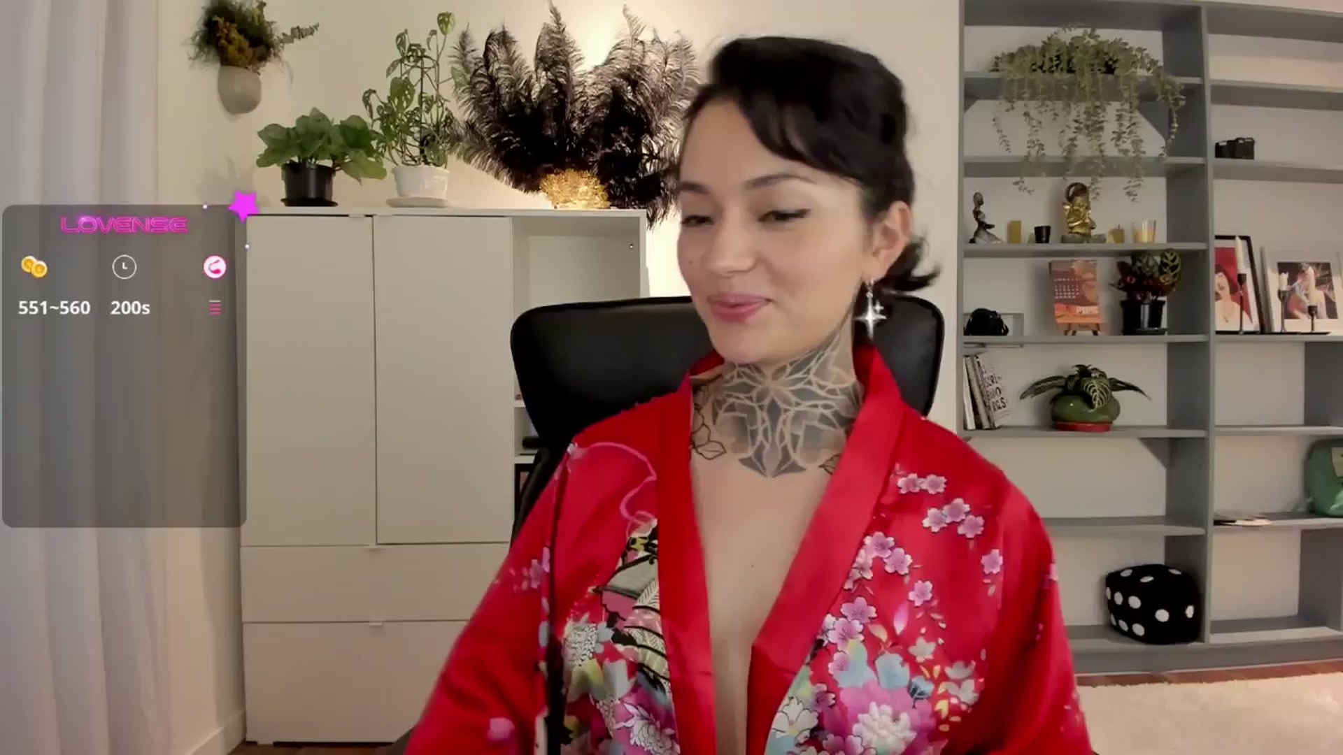 Gallery image thumbnail from Ysabeau's myfreecams stream on, 02/26/2025, 23:51 image 5 of 20