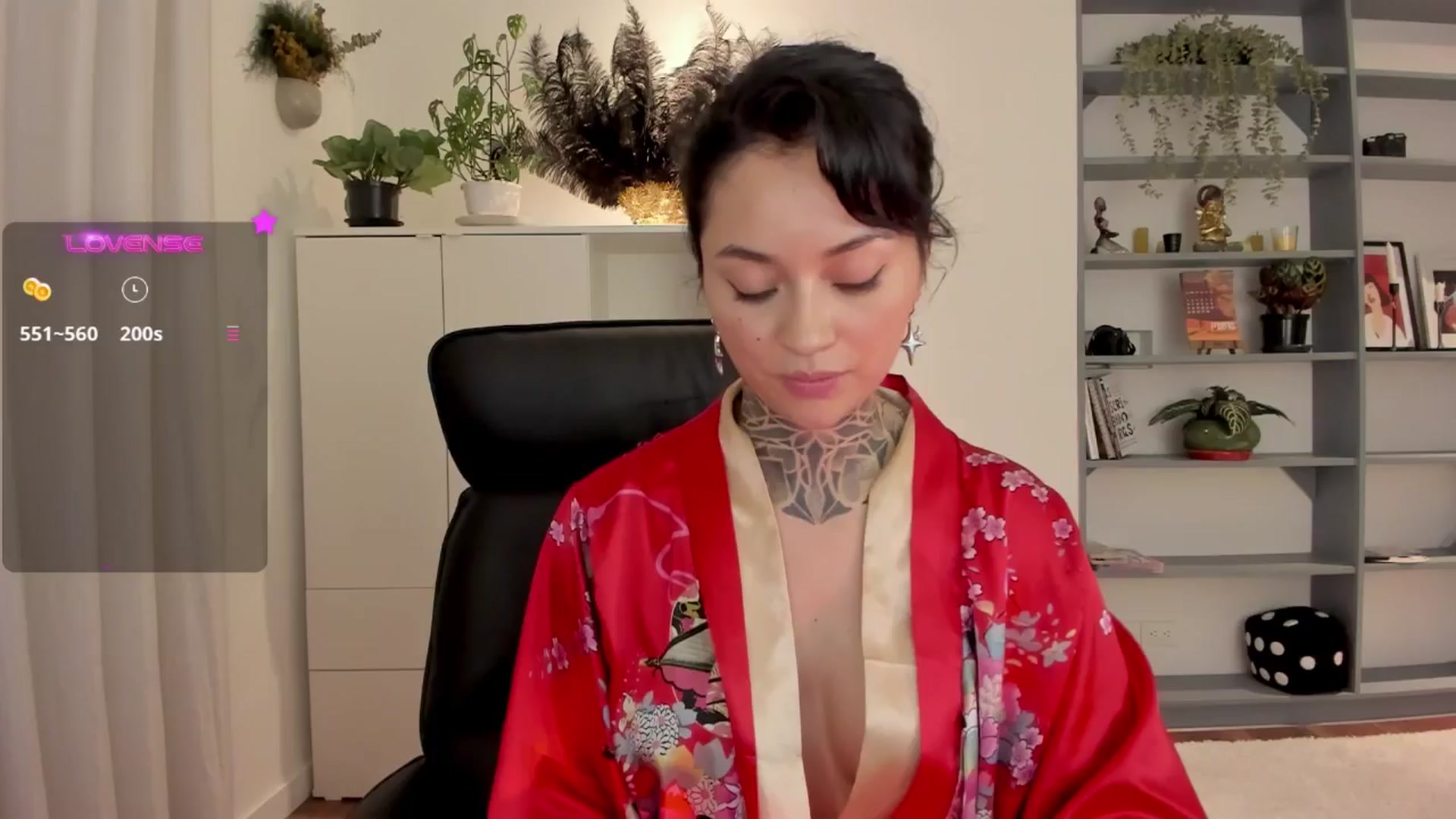 Gallery image thumbnail from Ysabeau's myfreecams stream on, 02/26/2025, 23:51 image 19 of 20