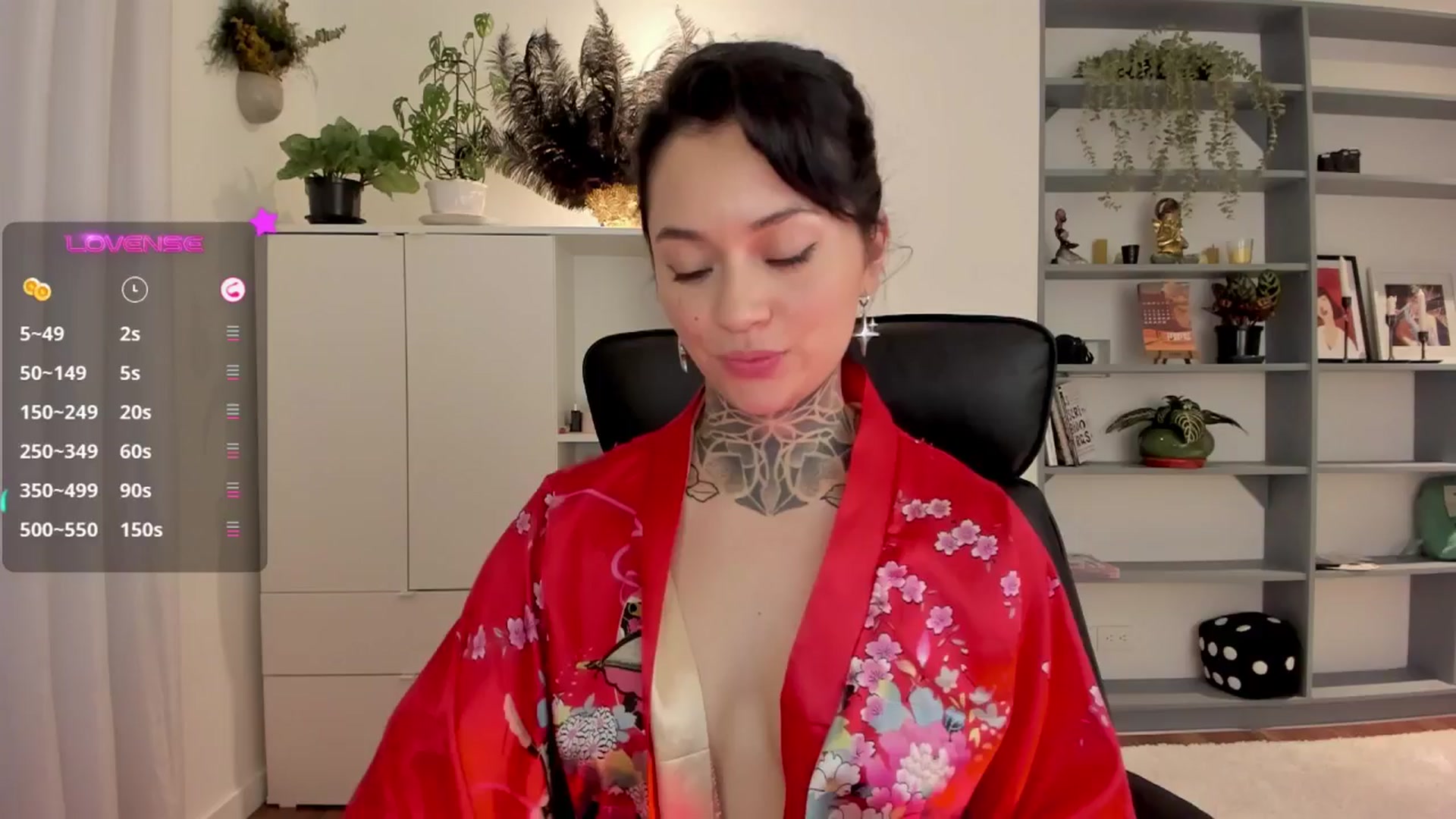 Gallery image thumbnail from Ysabeau's myfreecams stream on, 02/26/2025, 23:51 image 6 of 20