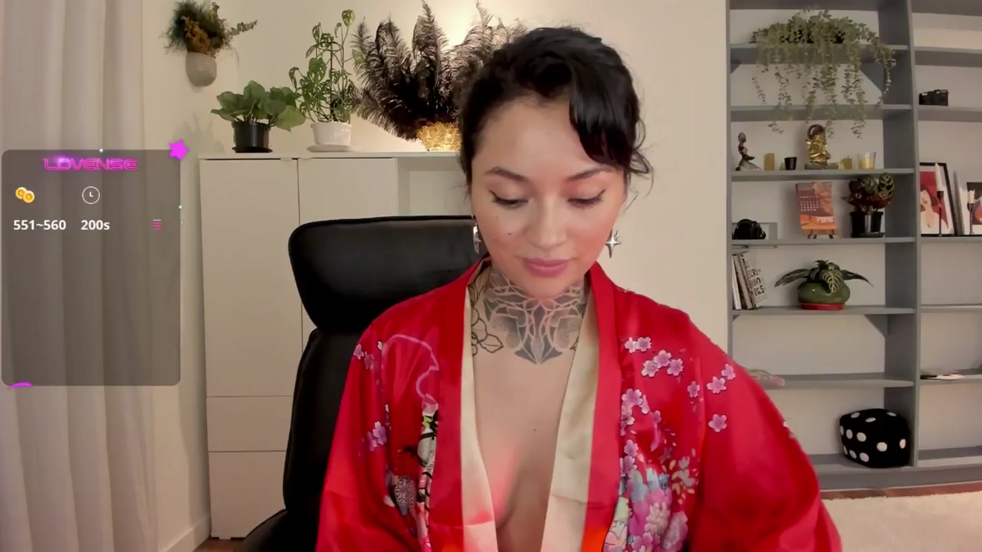 Gallery image thumbnail from Ysabeau's myfreecams stream on, 02/26/2025, 23:51 image 16 of 20