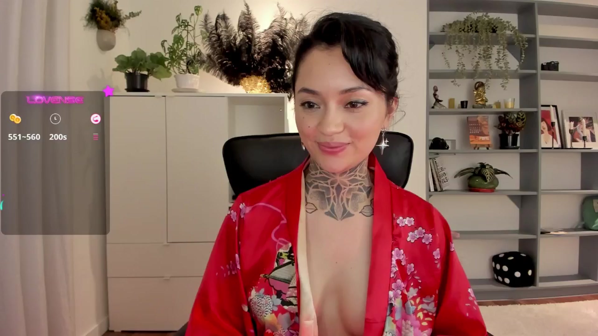 Gallery image thumbnail from Ysabeau's myfreecams stream on, 02/26/2025, 23:51 image 10 of 20