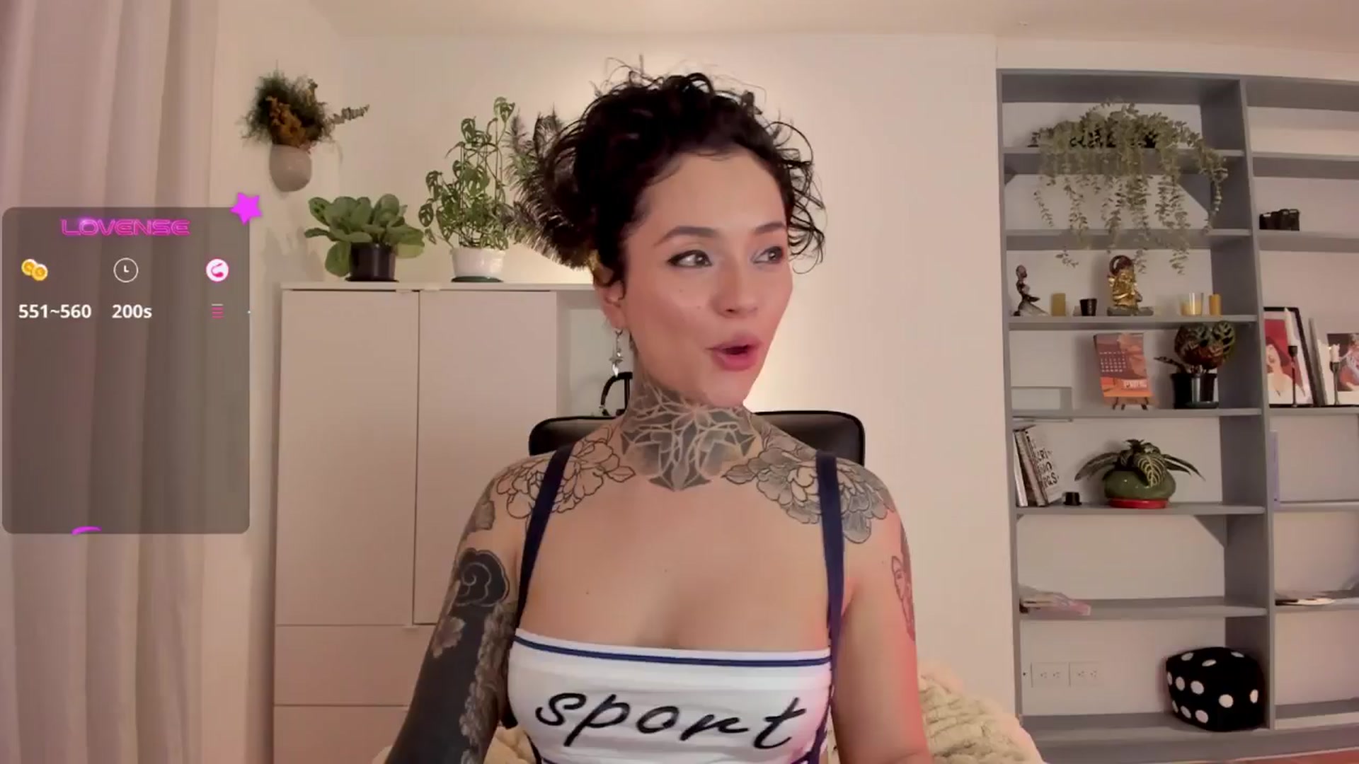 Gallery image thumbnail from Ysabeau's myfreecams stream on, 03/01/2025, 24:22 image 19 of 20