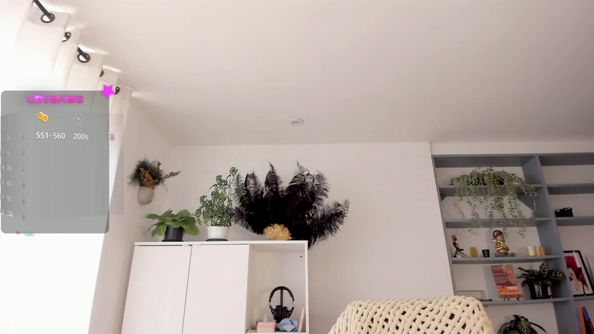 Gallery image thumbnail from Ysabeau's myfreecams stream on, 03/01/2025, 18:08 image 16 of 20