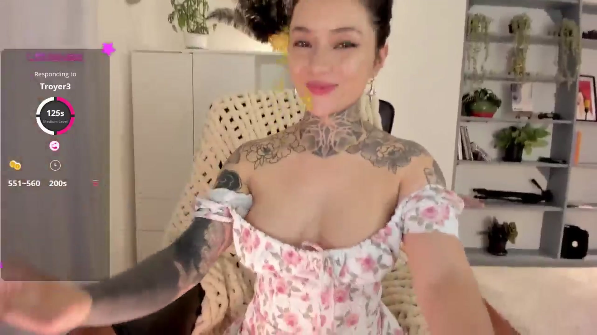 Gallery image thumbnail from Ysabeau's myfreecams stream on, 03/05/2025, 23:55 image 4 of 20