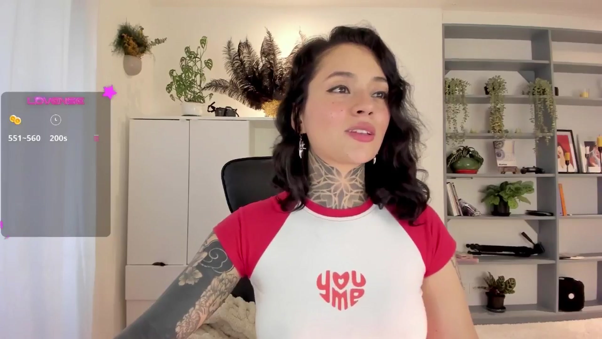 Gallery image thumbnail from Ysabeau's myfreecams stream on, 03/06/2025, 23:21 image 10 of 20