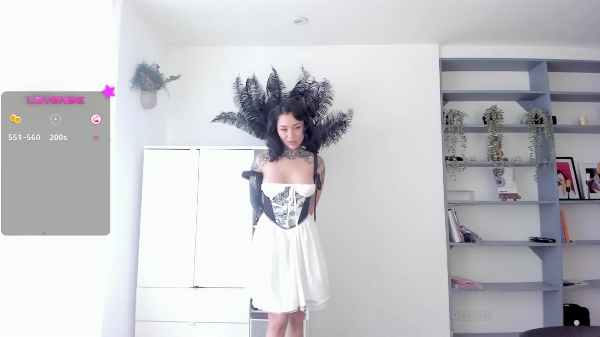 Gallery image thumbnail from Ysabeau's myfreecams stream on, 03/08/2025, 15:21 image 10 of 20