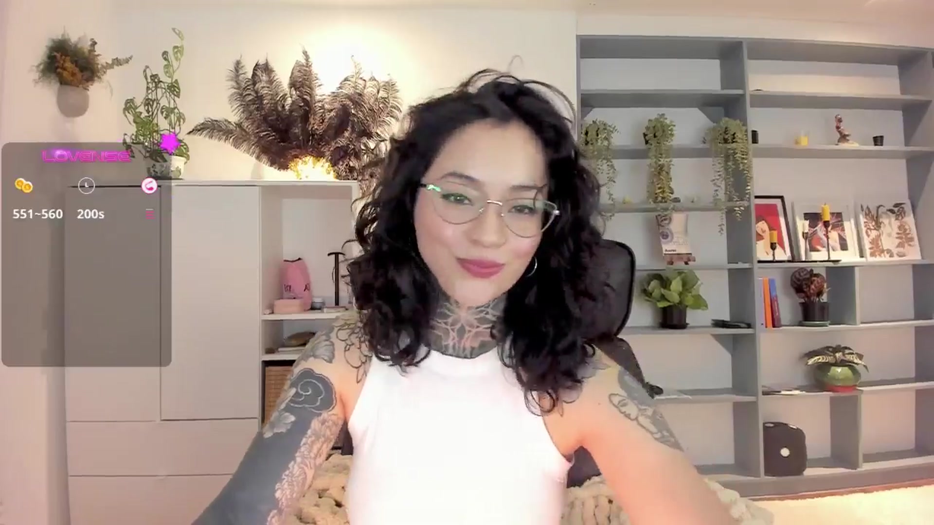 Gallery image thumbnail from Ysabeau's myfreecams stream on, 03/21/2025, 02:24 image 8 of 20