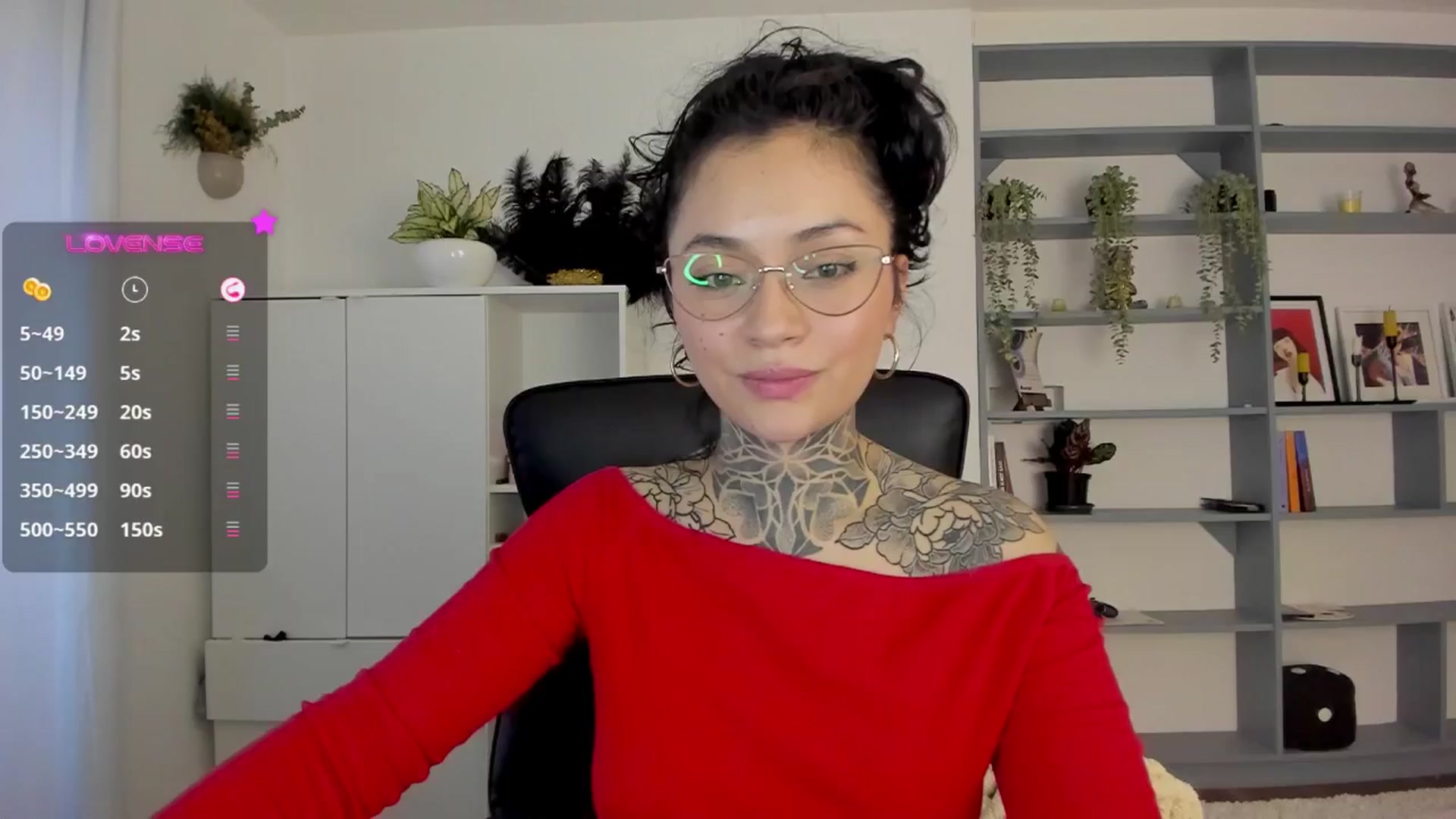 Gallery image thumbnail from Ysabeau's myfreecams stream on, 03/21/2025, 23:26 image 18 of 20