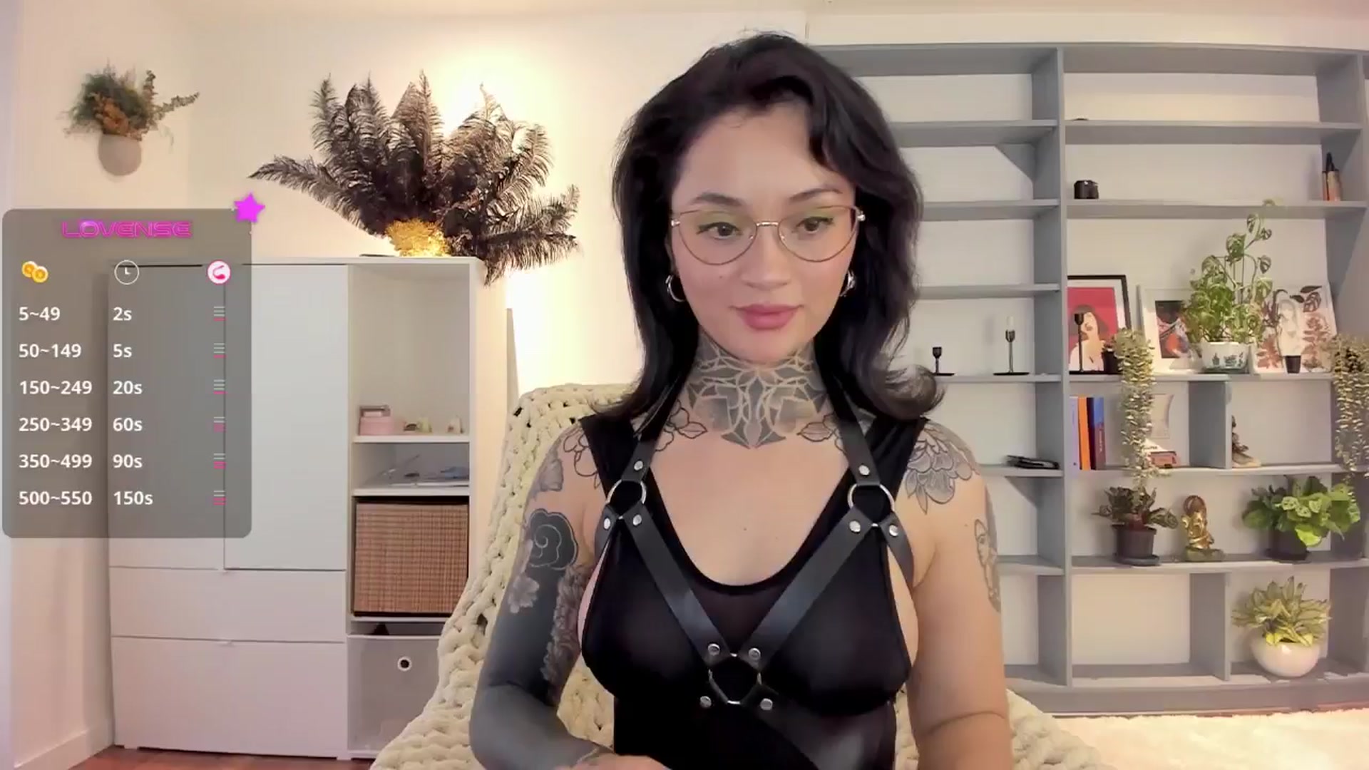 Gallery image thumbnail from Ysabeau's myfreecams stream on, 03/28/2025, 22:24 image 1 of 20