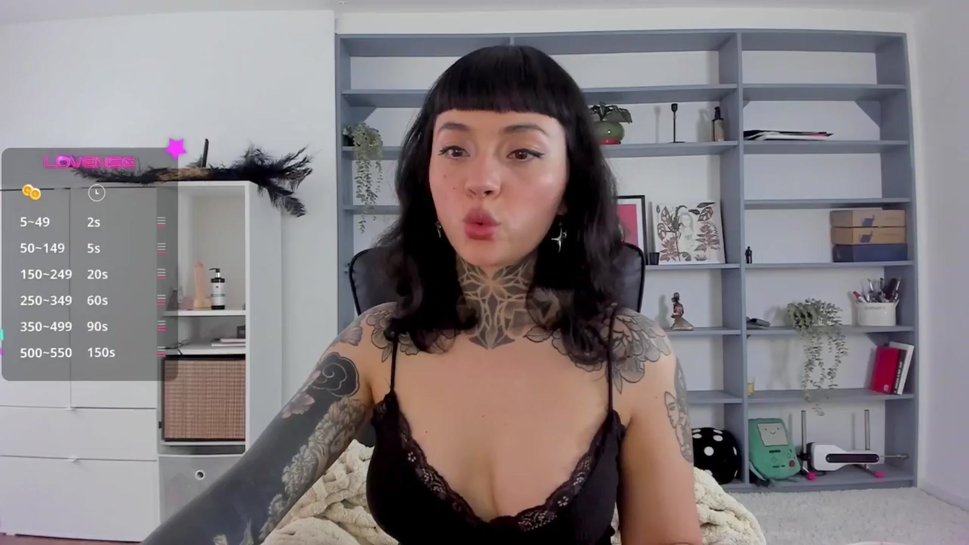 Gallery image thumbnail from Ysabeau's myfreecams stream on, 04/12/2025, 18:56 image 1 of 20