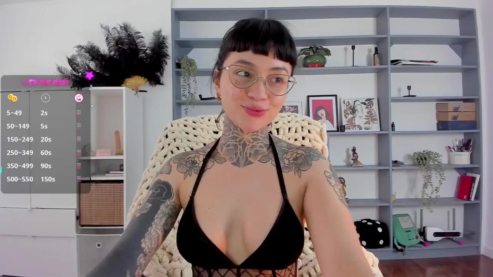 Gallery image thumbnail from Ysabeau's myfreecams stream on, 04/13/2025, 16:41 image 11 of 20