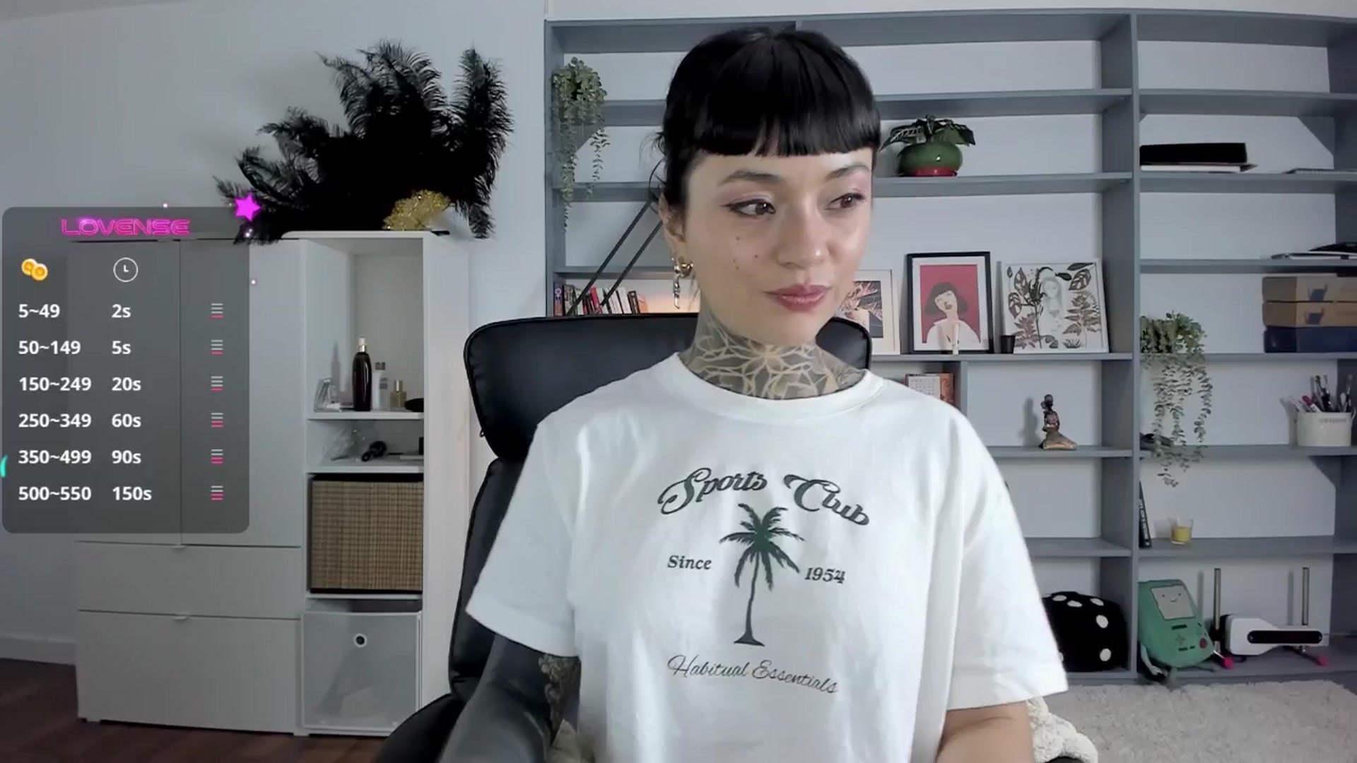 Gallery image thumbnail from Ysabeau's myfreecams stream on, 04/15/2025, 24:40 image 6 of 20