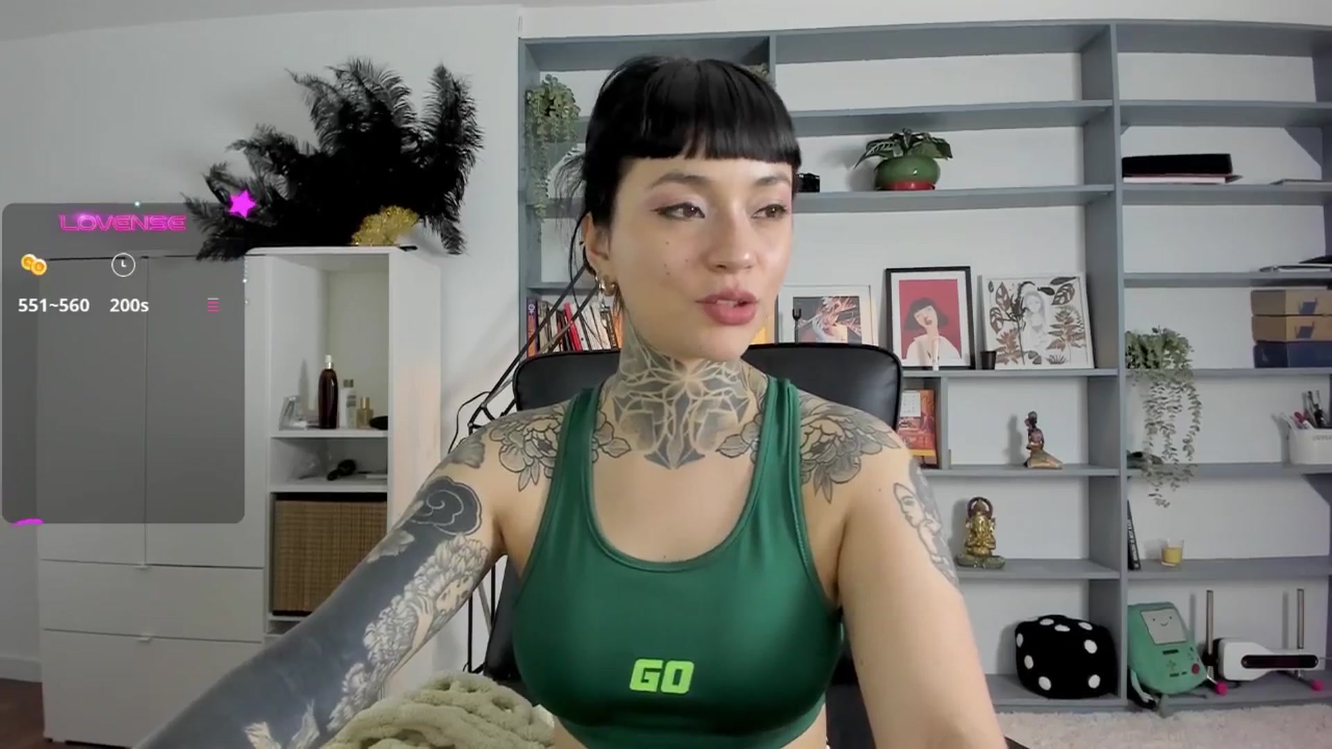 Gallery image thumbnail from Ysabeau's myfreecams stream on, 04/15/2025, 01:25 image 13 of 20