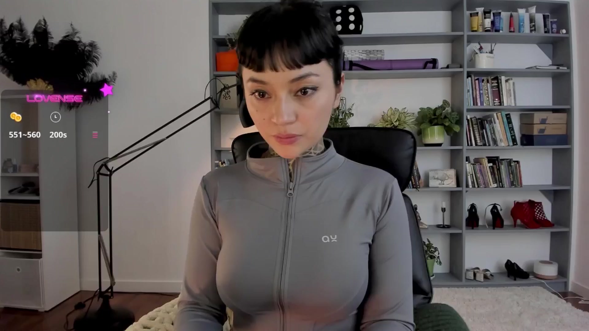 Gallery image thumbnail from Ysabeau's myfreecams stream on, 04/19/2025, 24:01 image 9 of 20